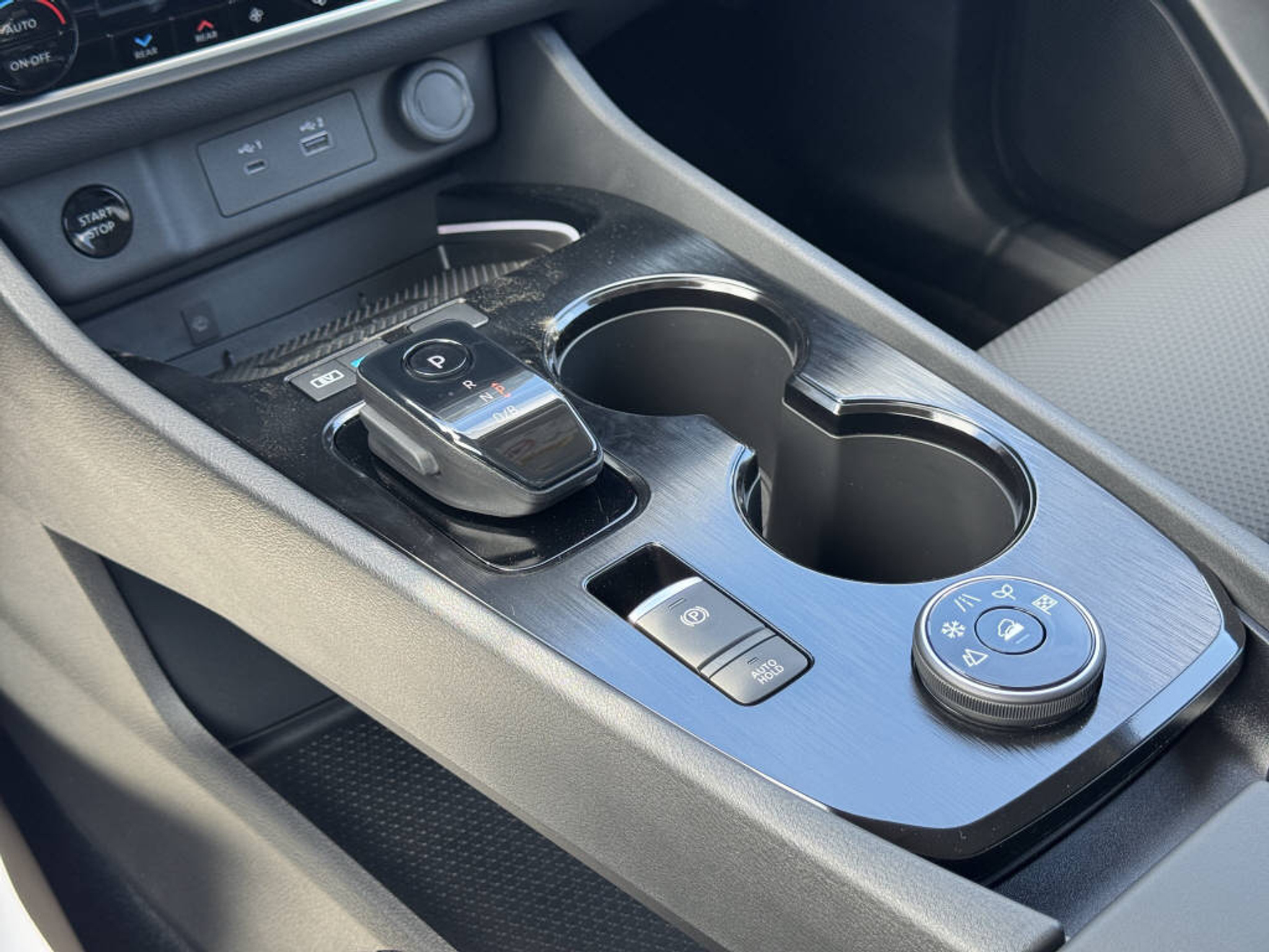 listing desktop thumbnail image 10