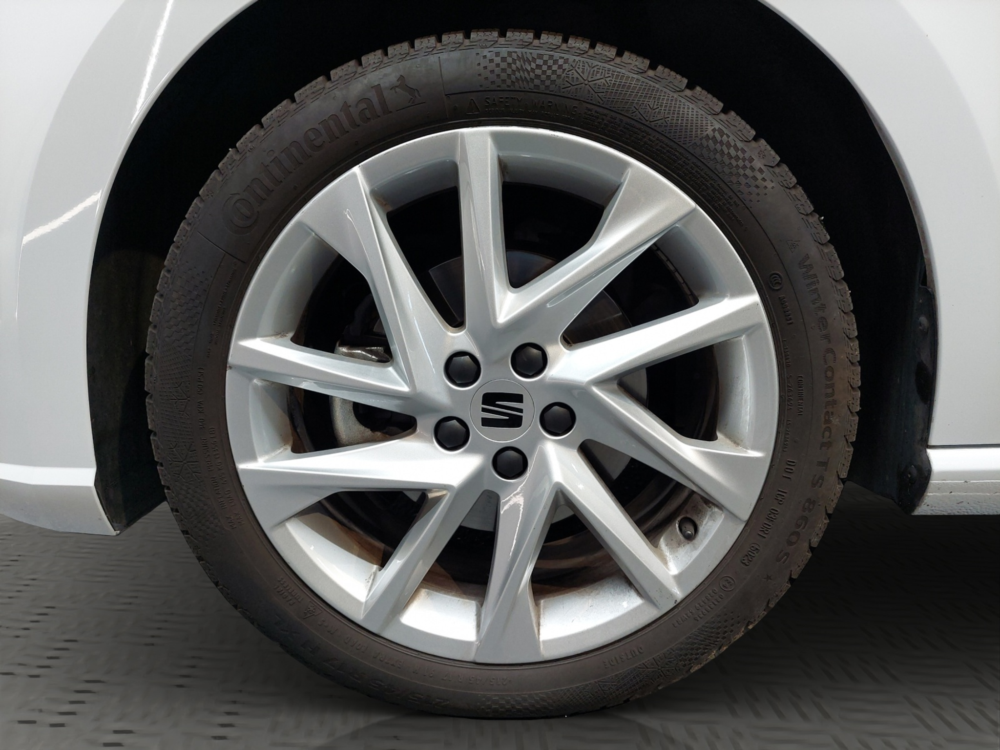 listing desktop thumbnail image 11