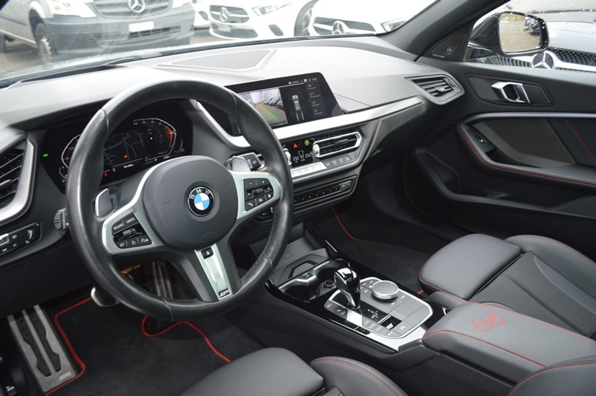 listing desktop thumbnail image 5