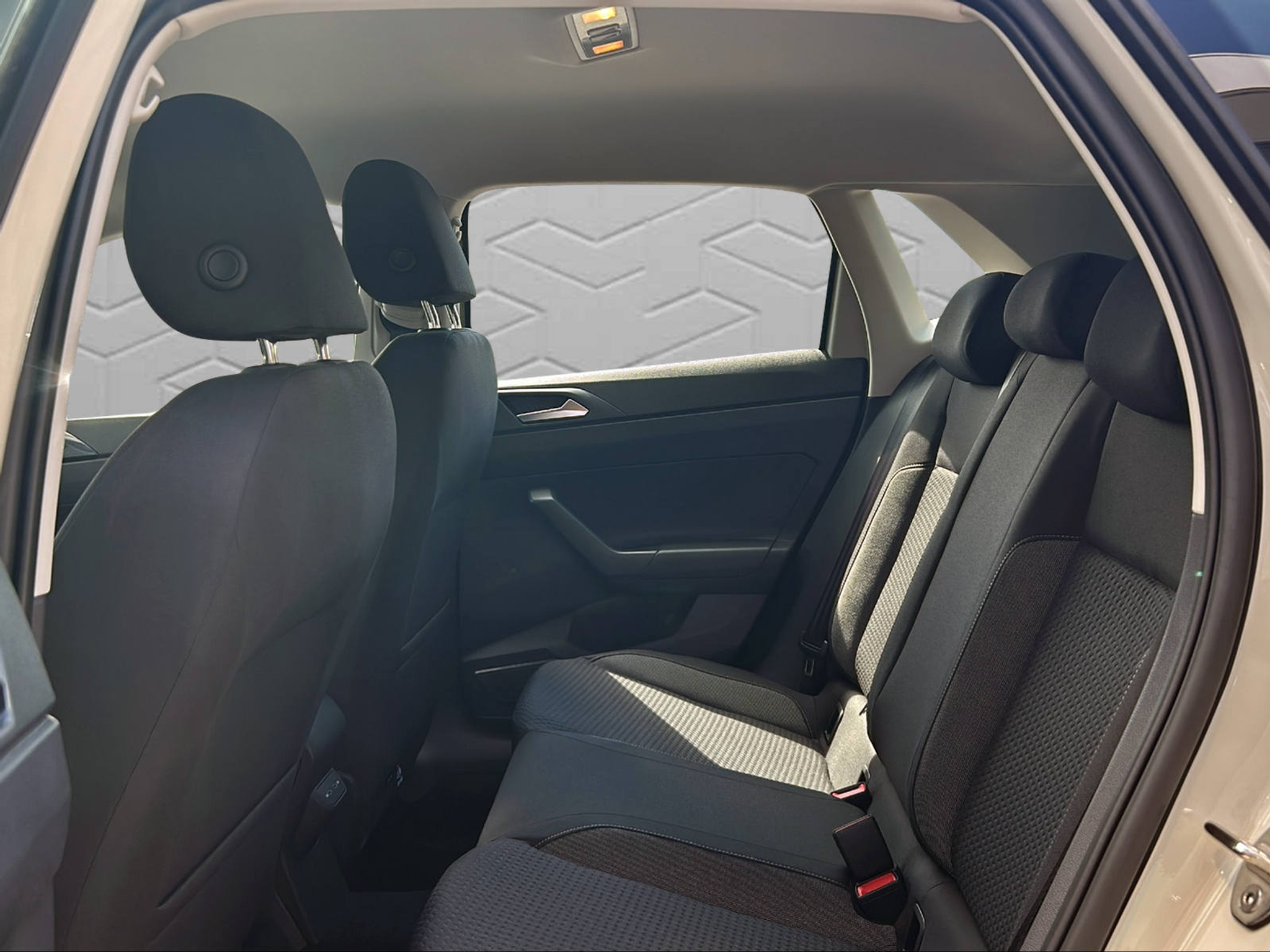 listing desktop thumbnail image 12