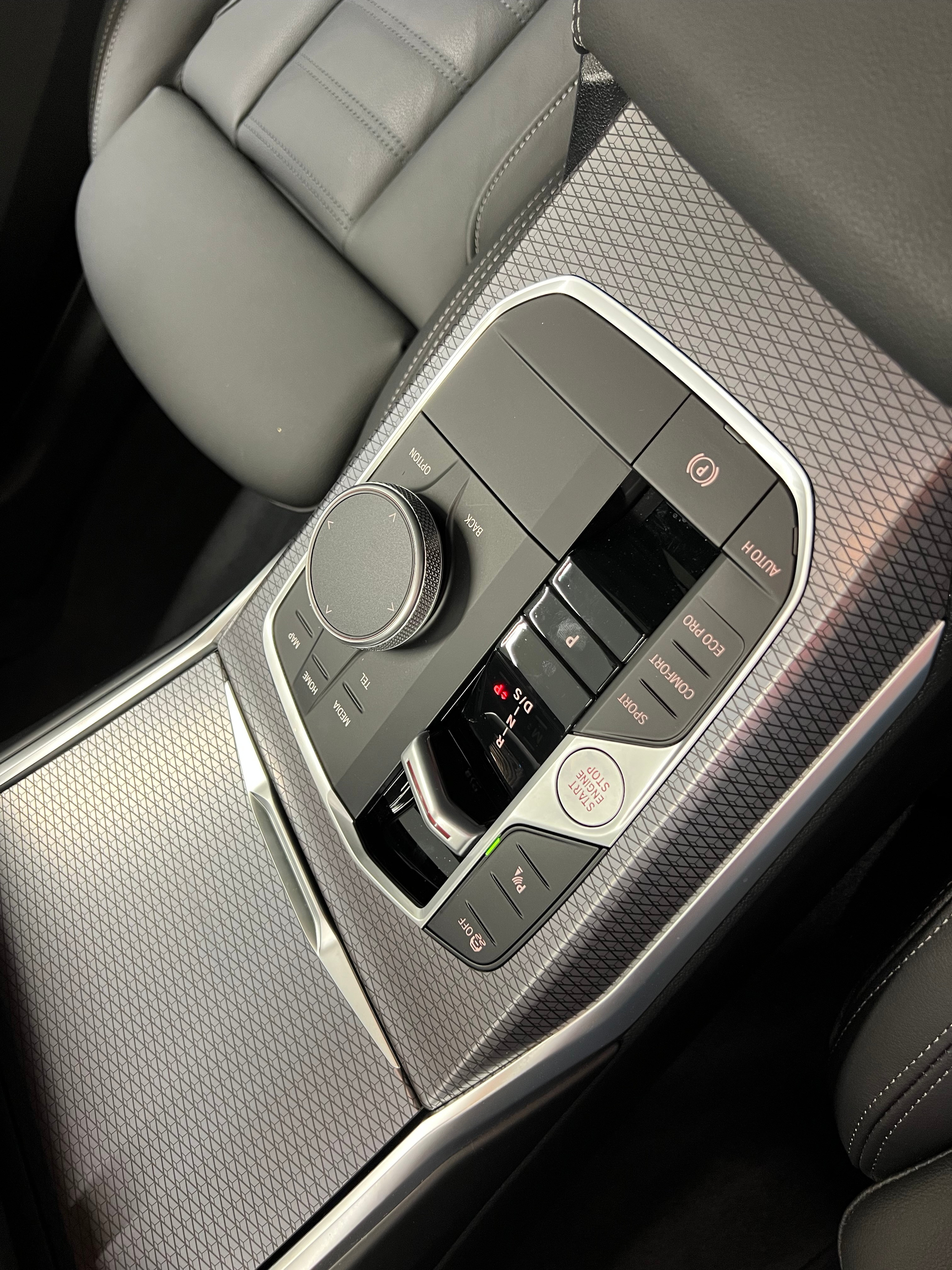 listing desktop thumbnail image 24