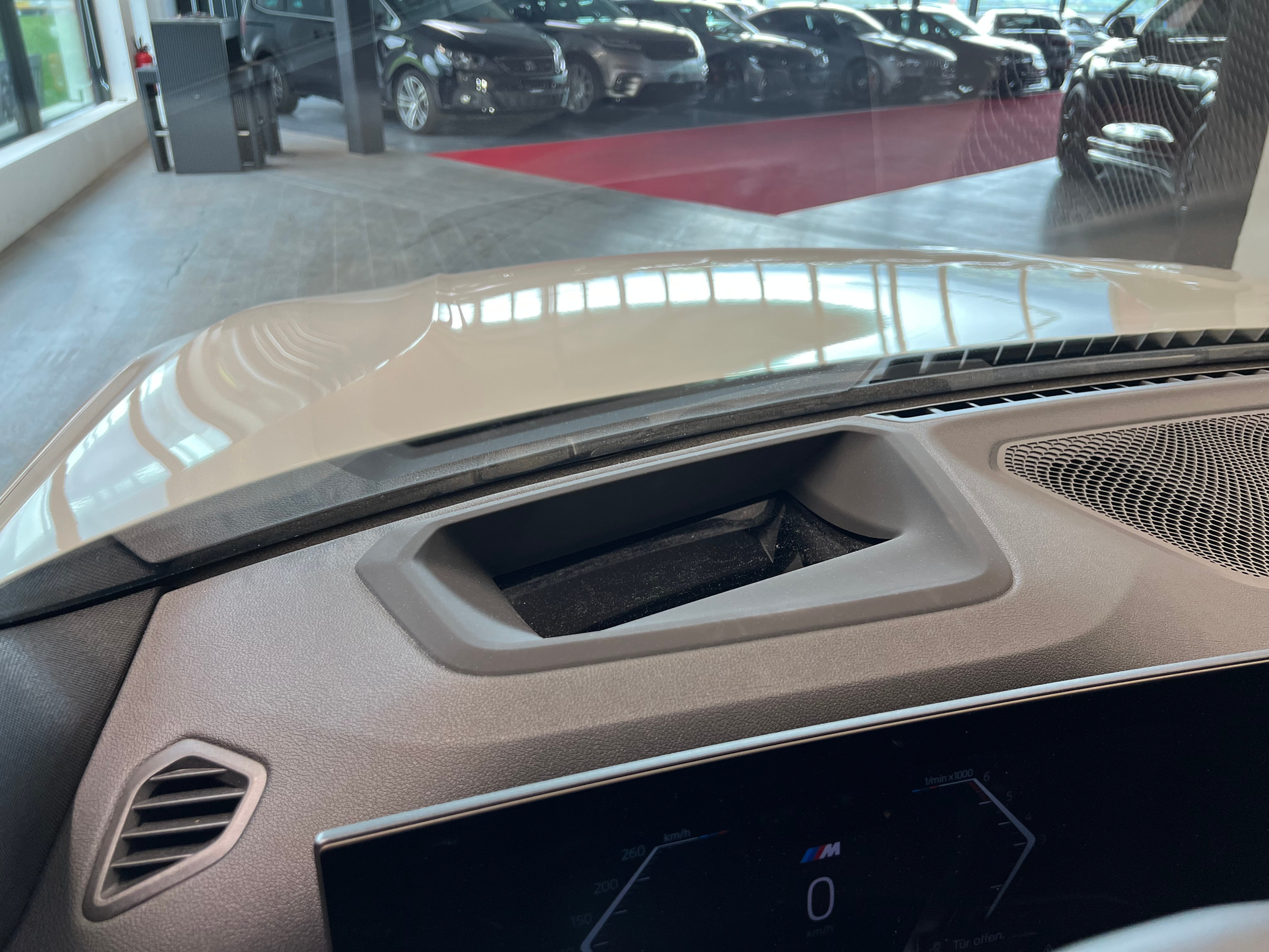 listing desktop thumbnail image 29