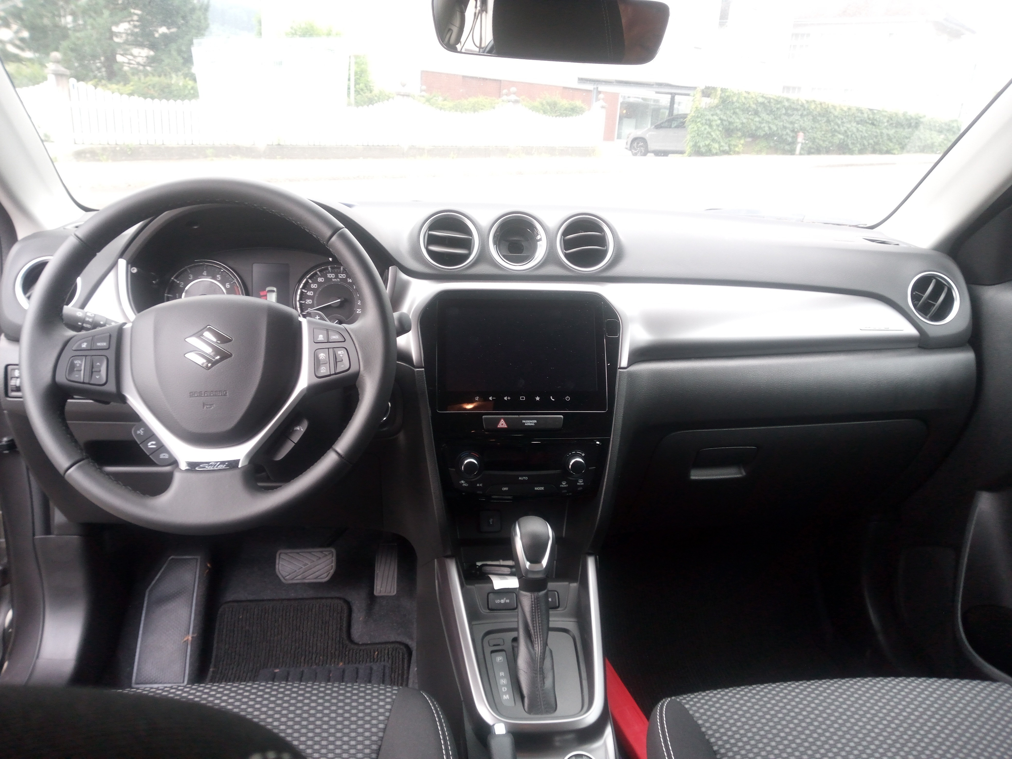 listing desktop thumbnail image 11