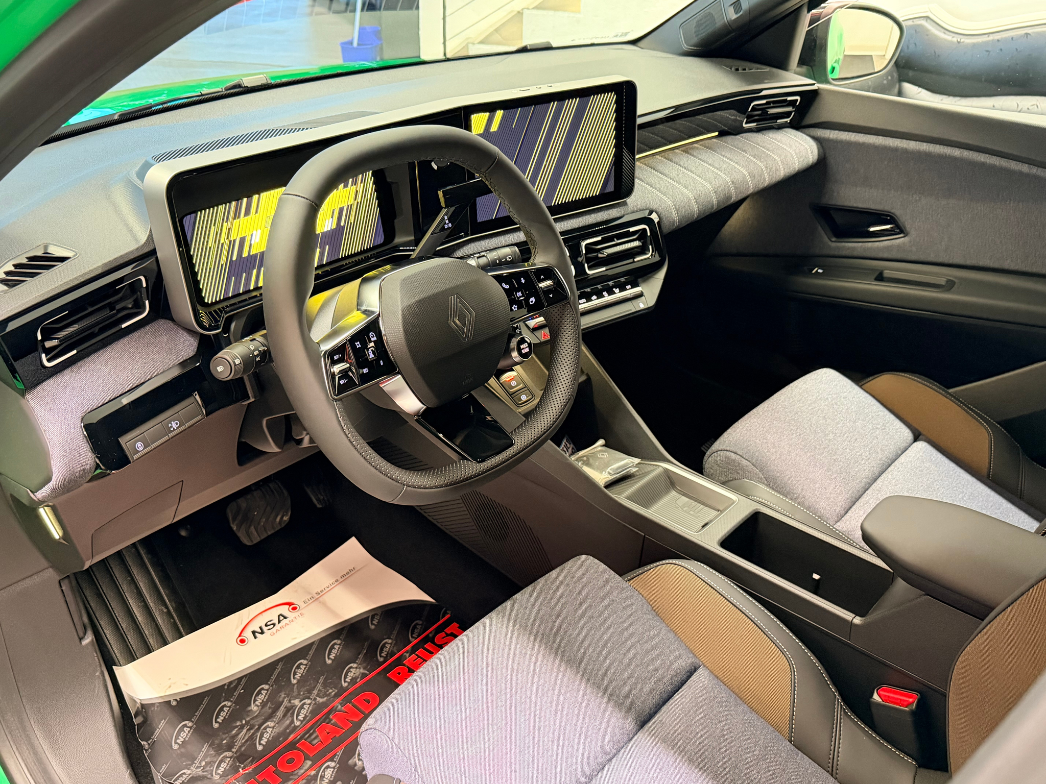 listing desktop thumbnail image 9