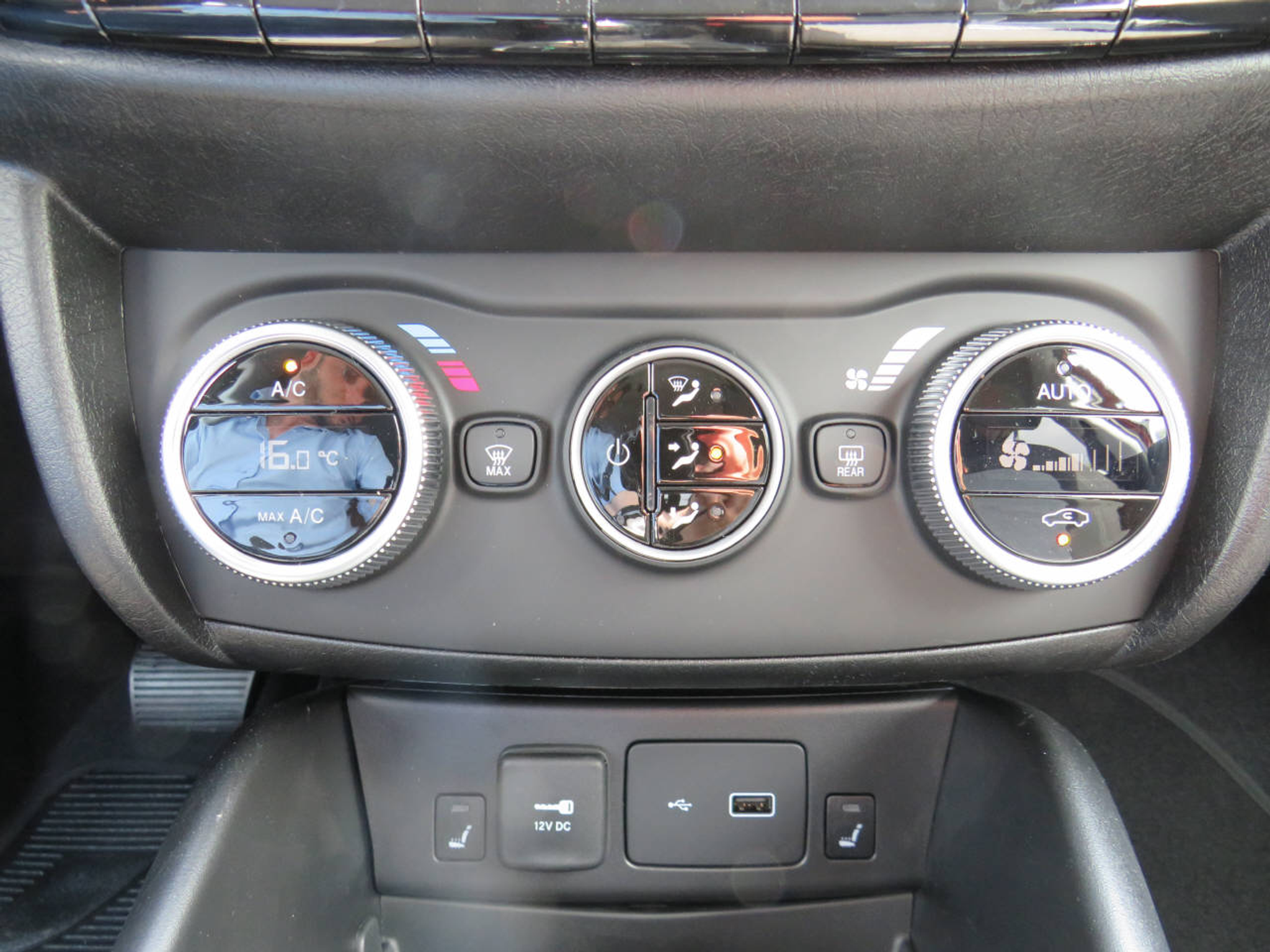 listing desktop thumbnail image 12