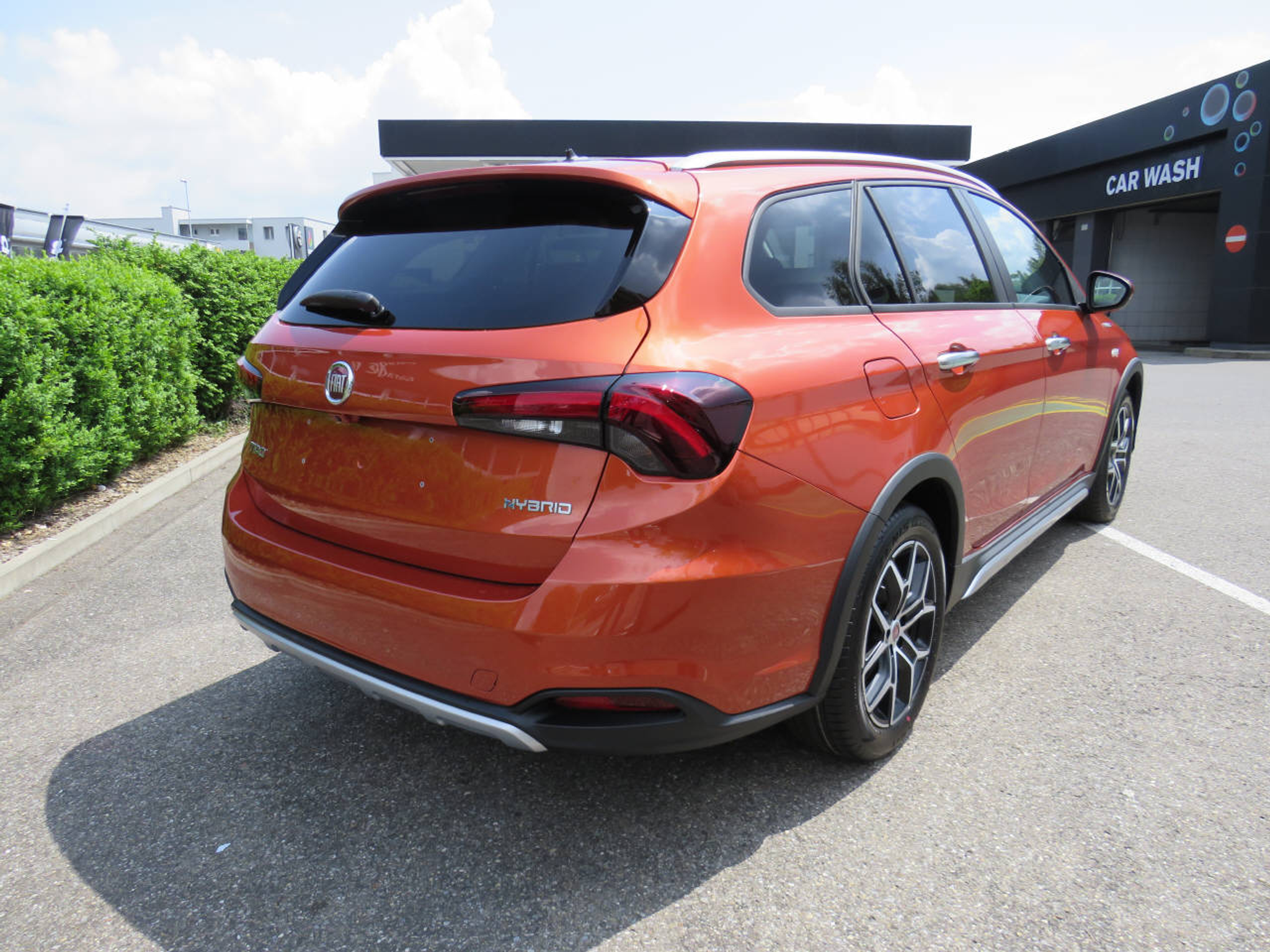 listing desktop thumbnail image 2