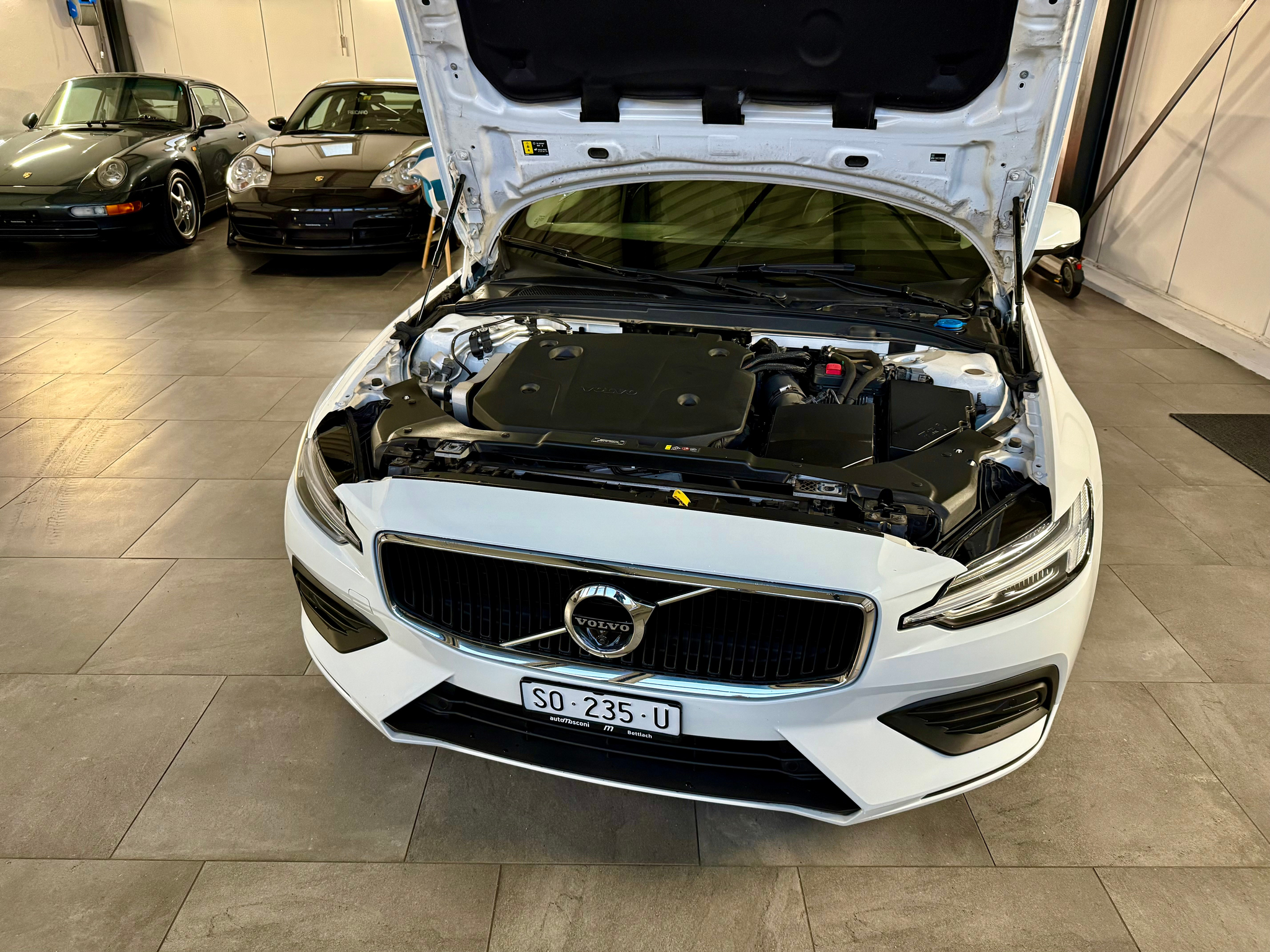 listing desktop thumbnail image 4