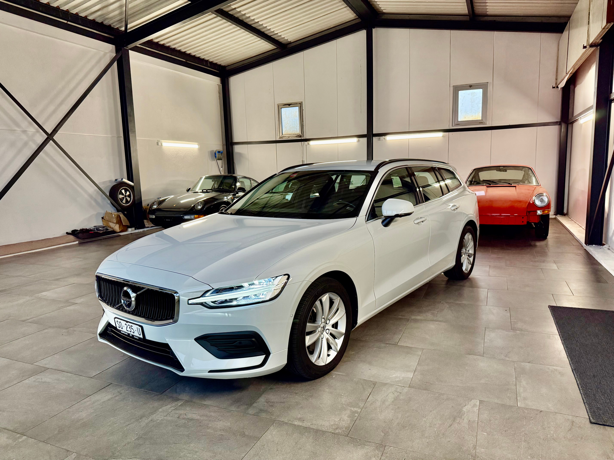 listing desktop thumbnail image 2