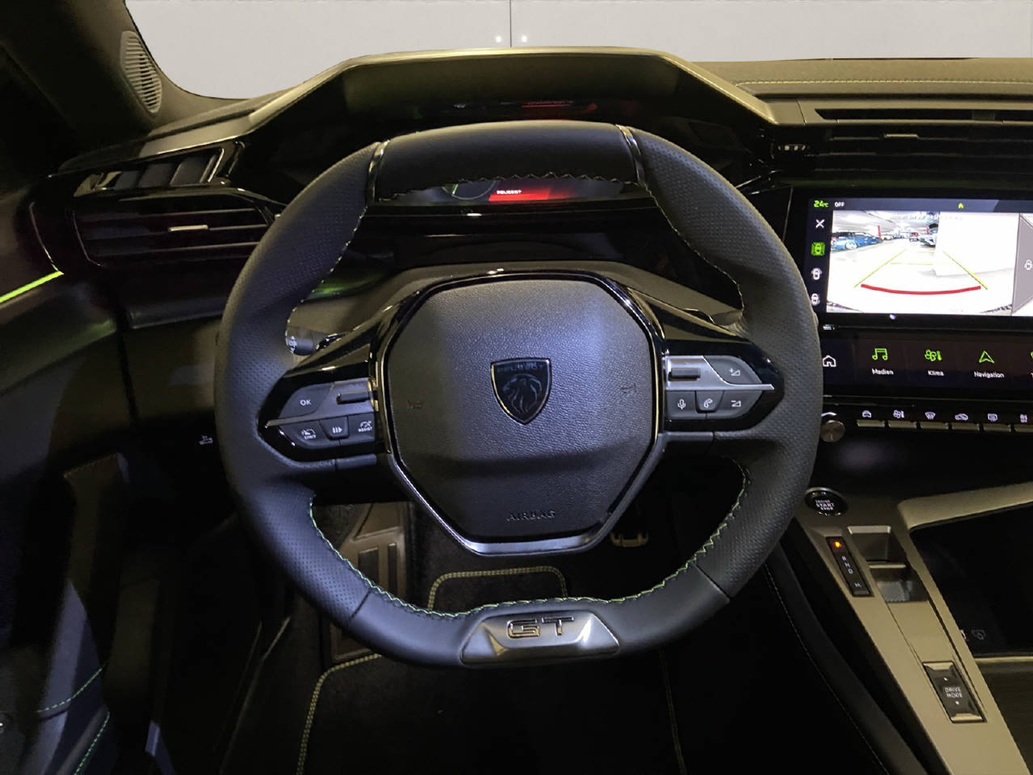 listing desktop thumbnail image 6