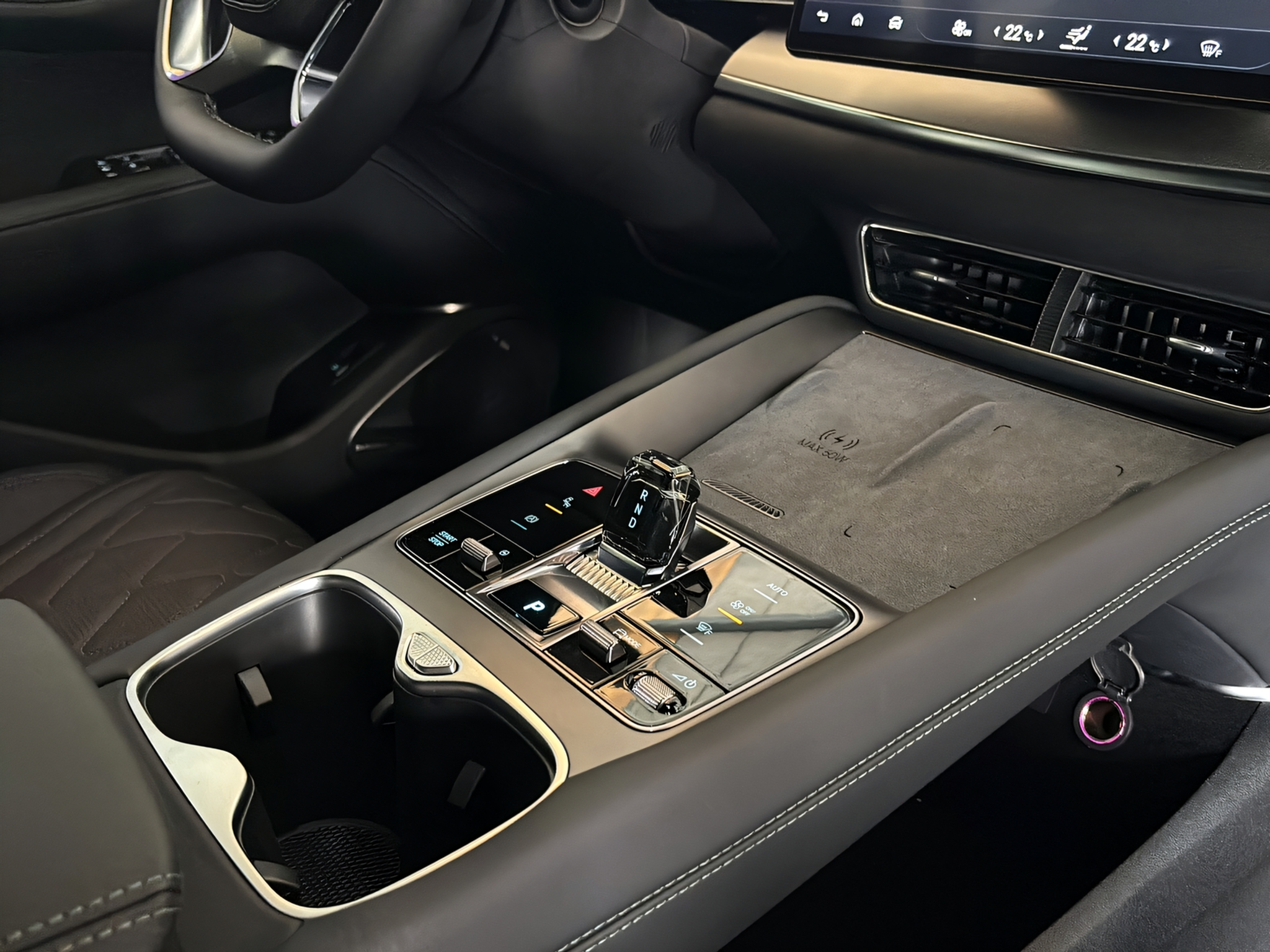 listing desktop thumbnail image 12