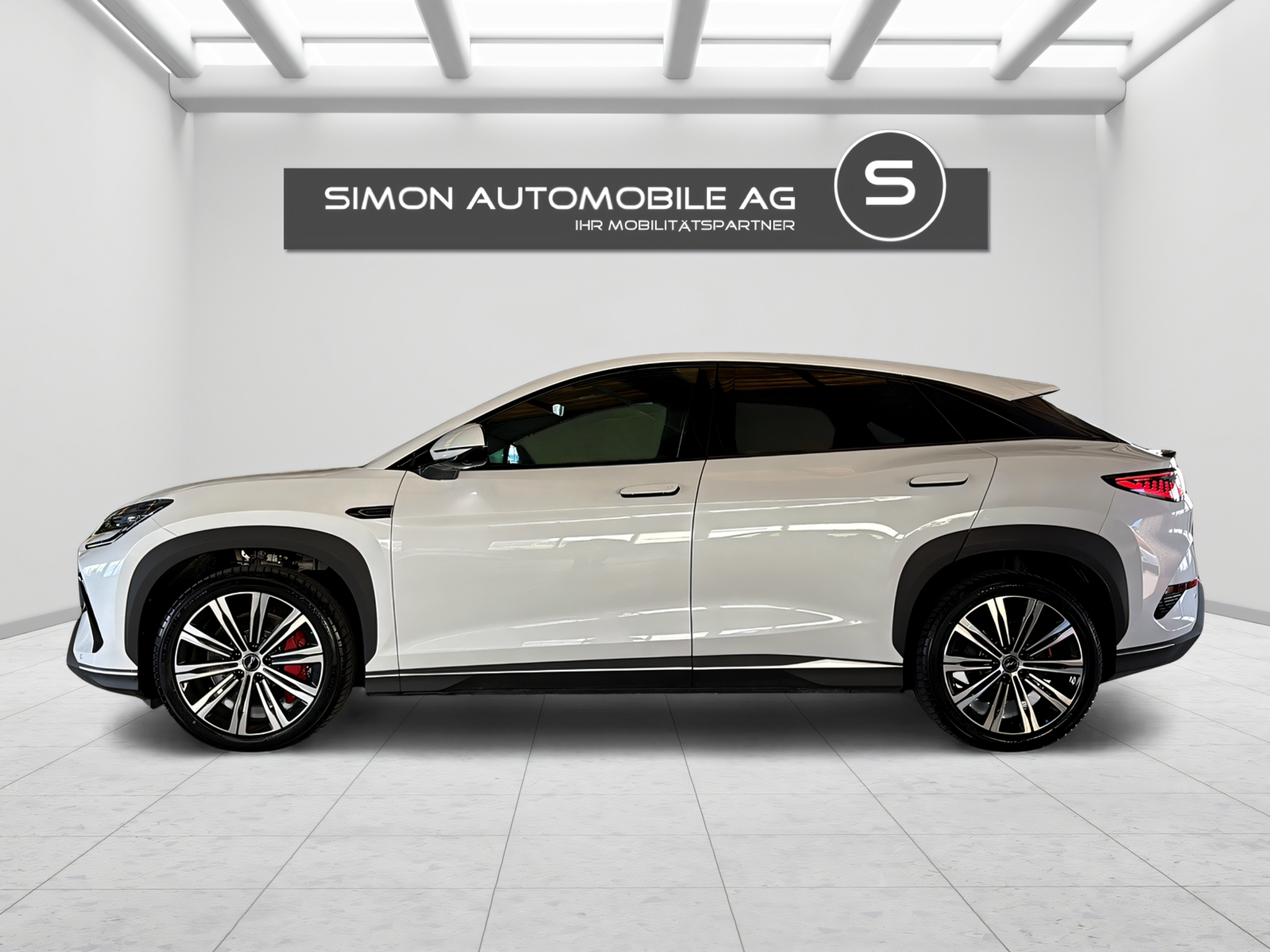 listing desktop thumbnail image 1