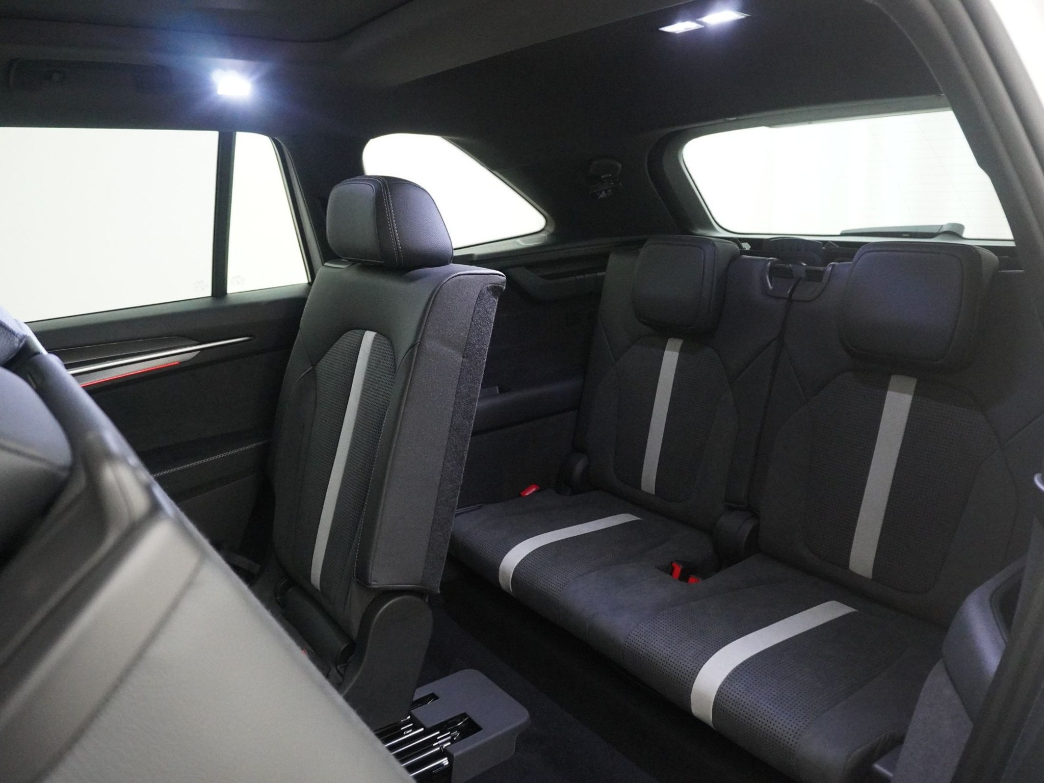 listing desktop thumbnail image 15