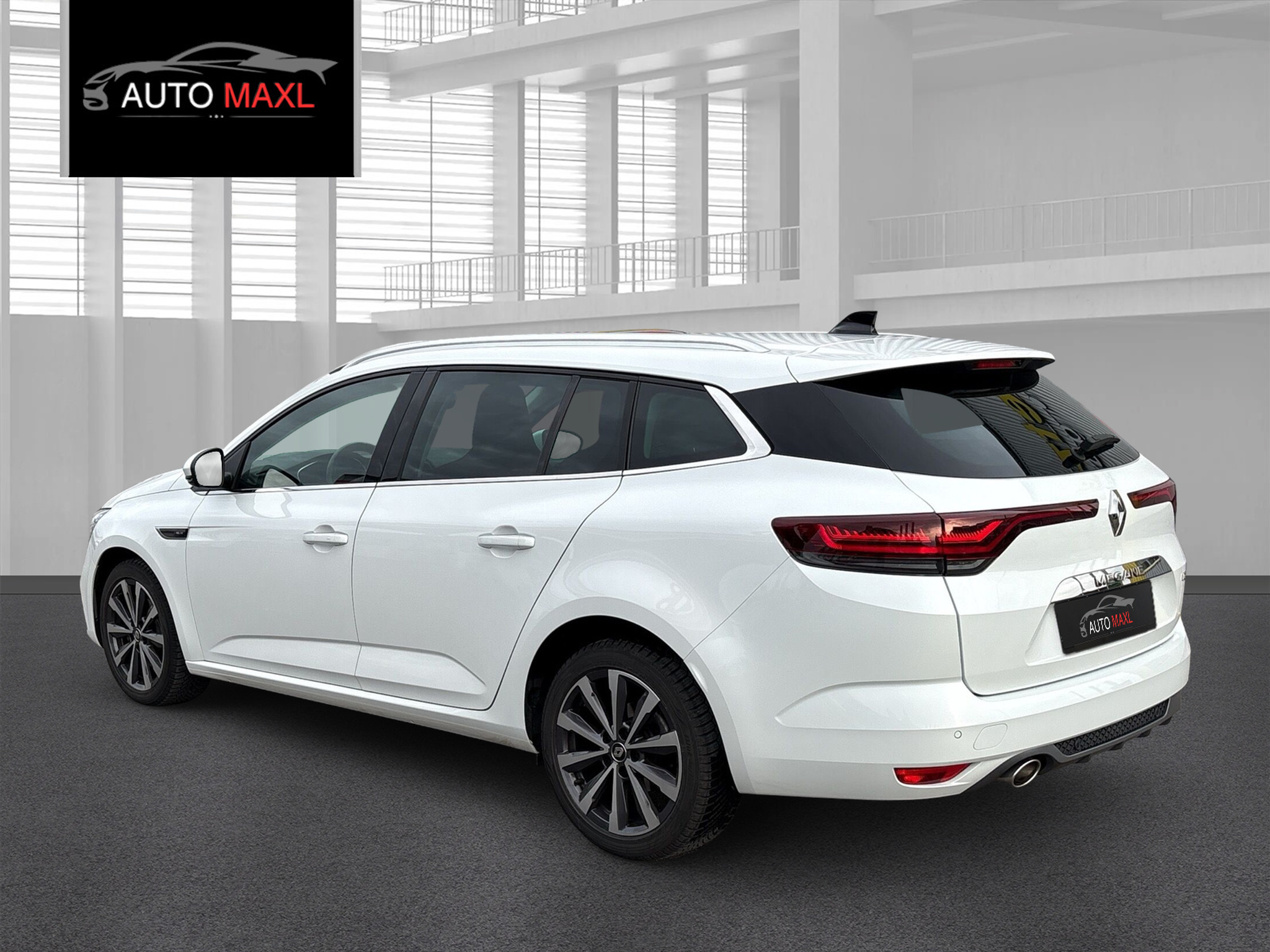 listing desktop thumbnail image 3