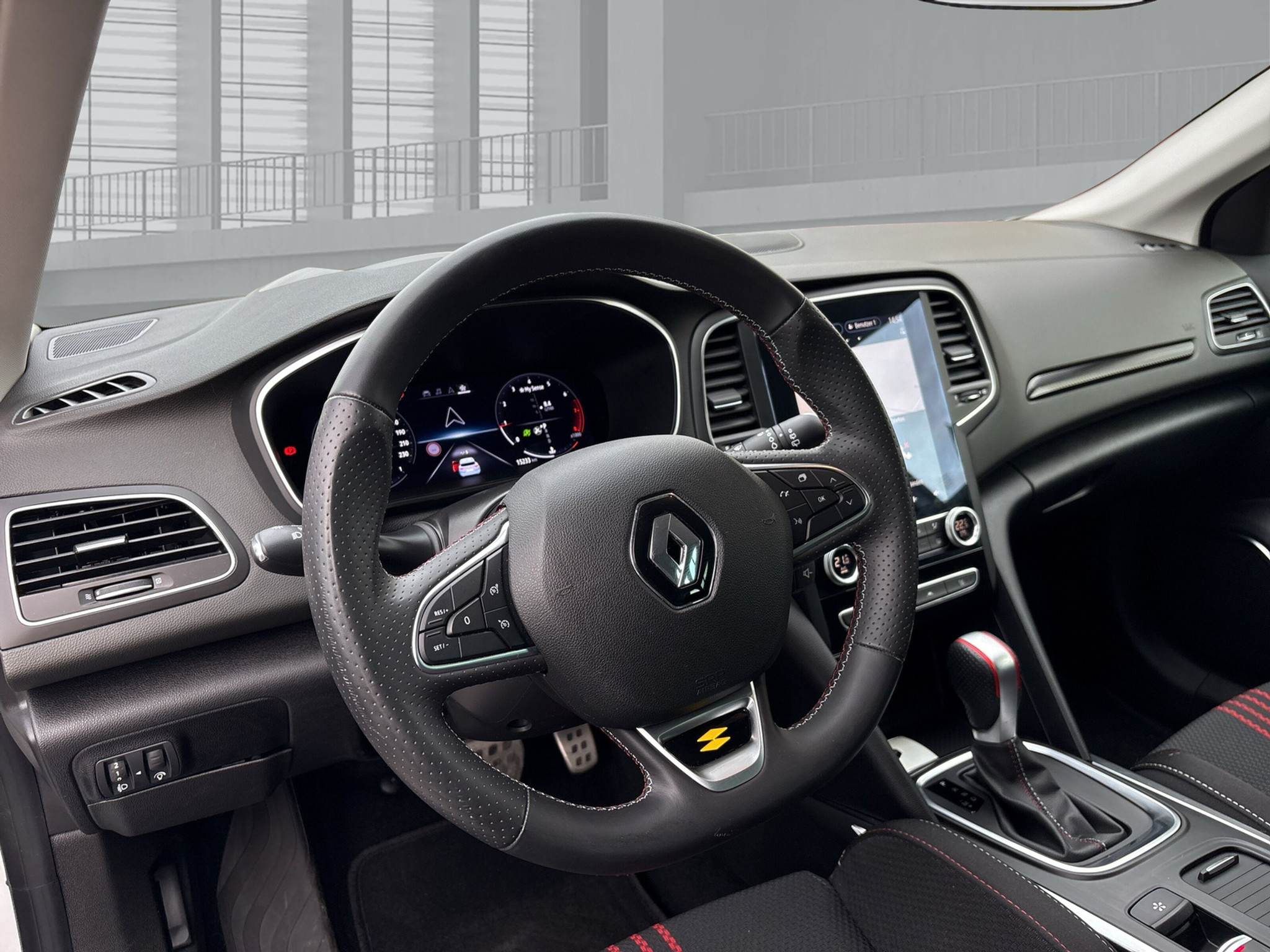 listing desktop thumbnail image 18