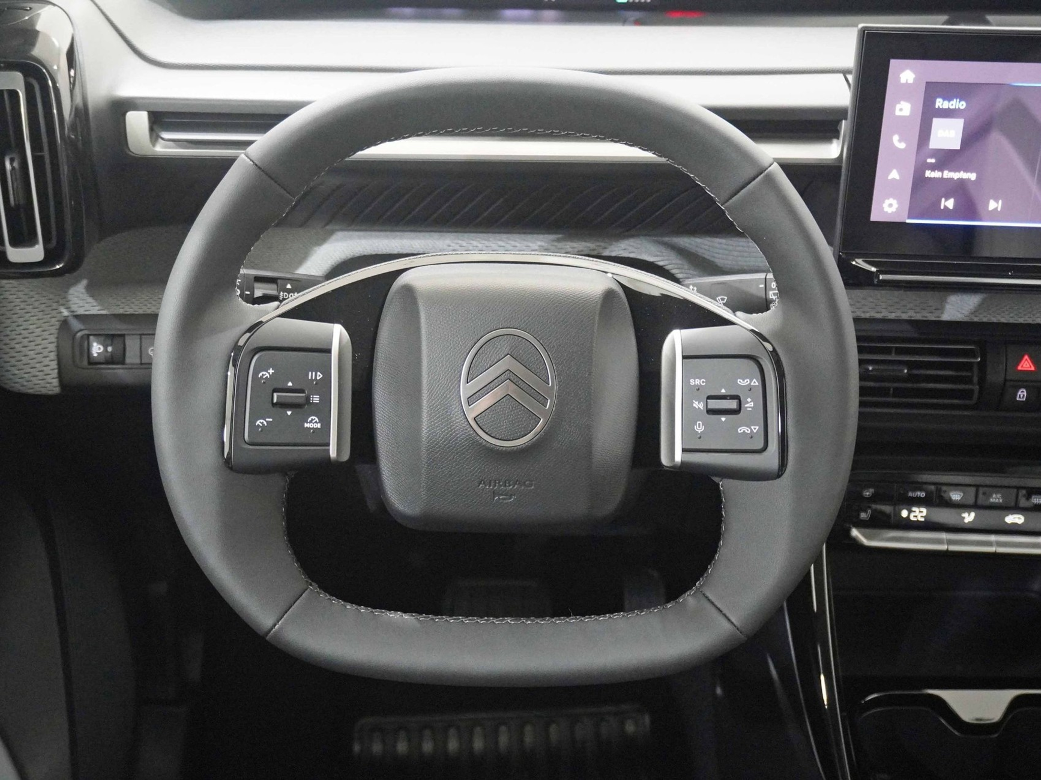 listing desktop thumbnail image 9