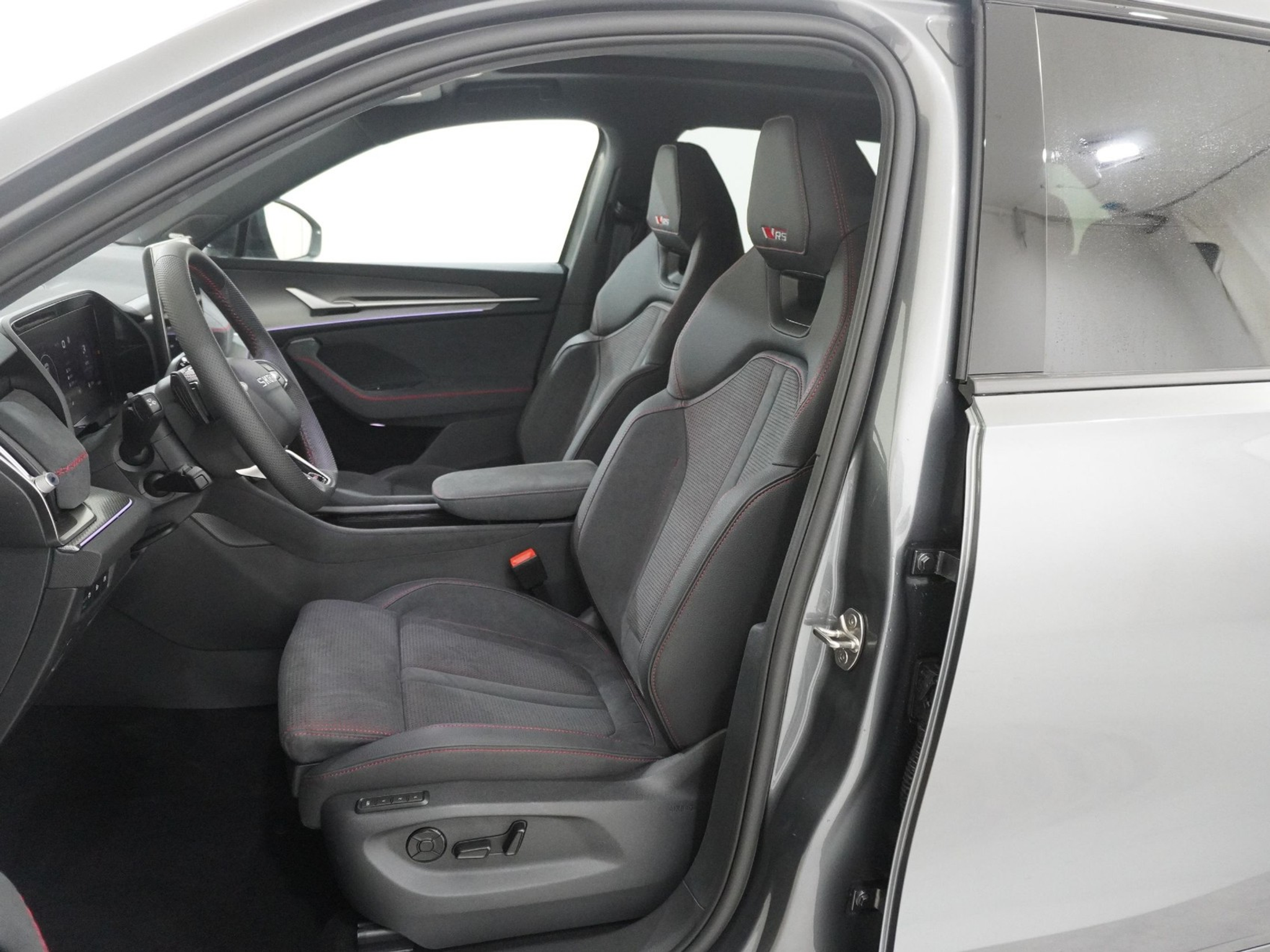 listing desktop thumbnail image 12