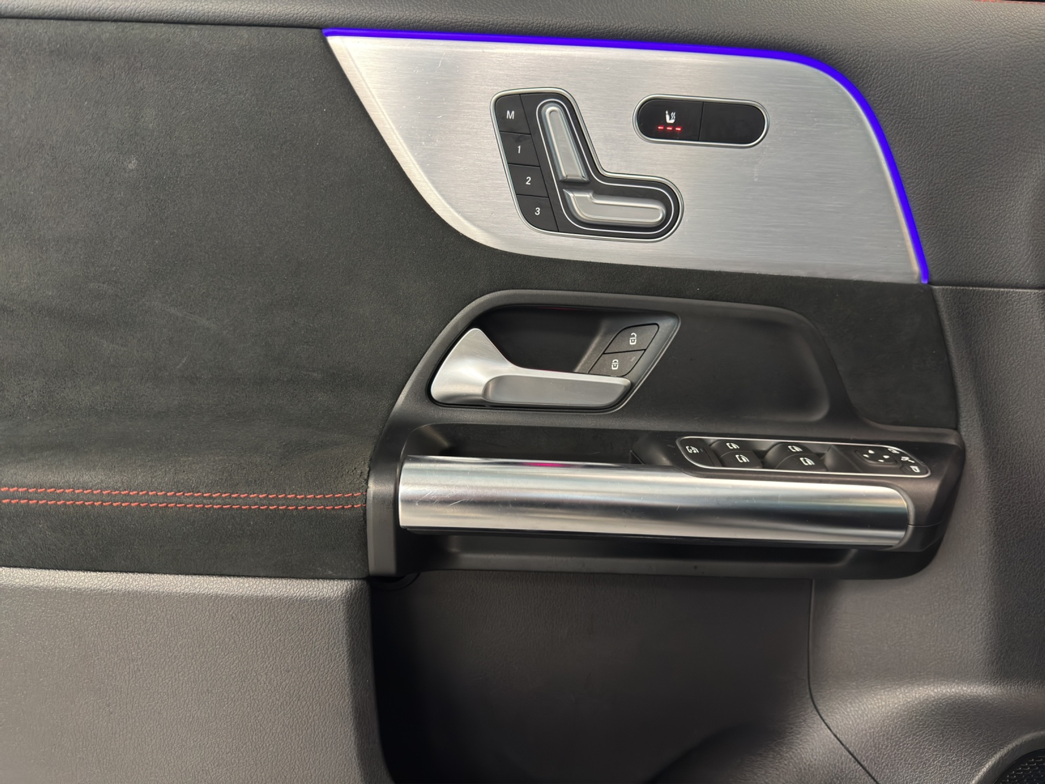 listing desktop thumbnail image 12