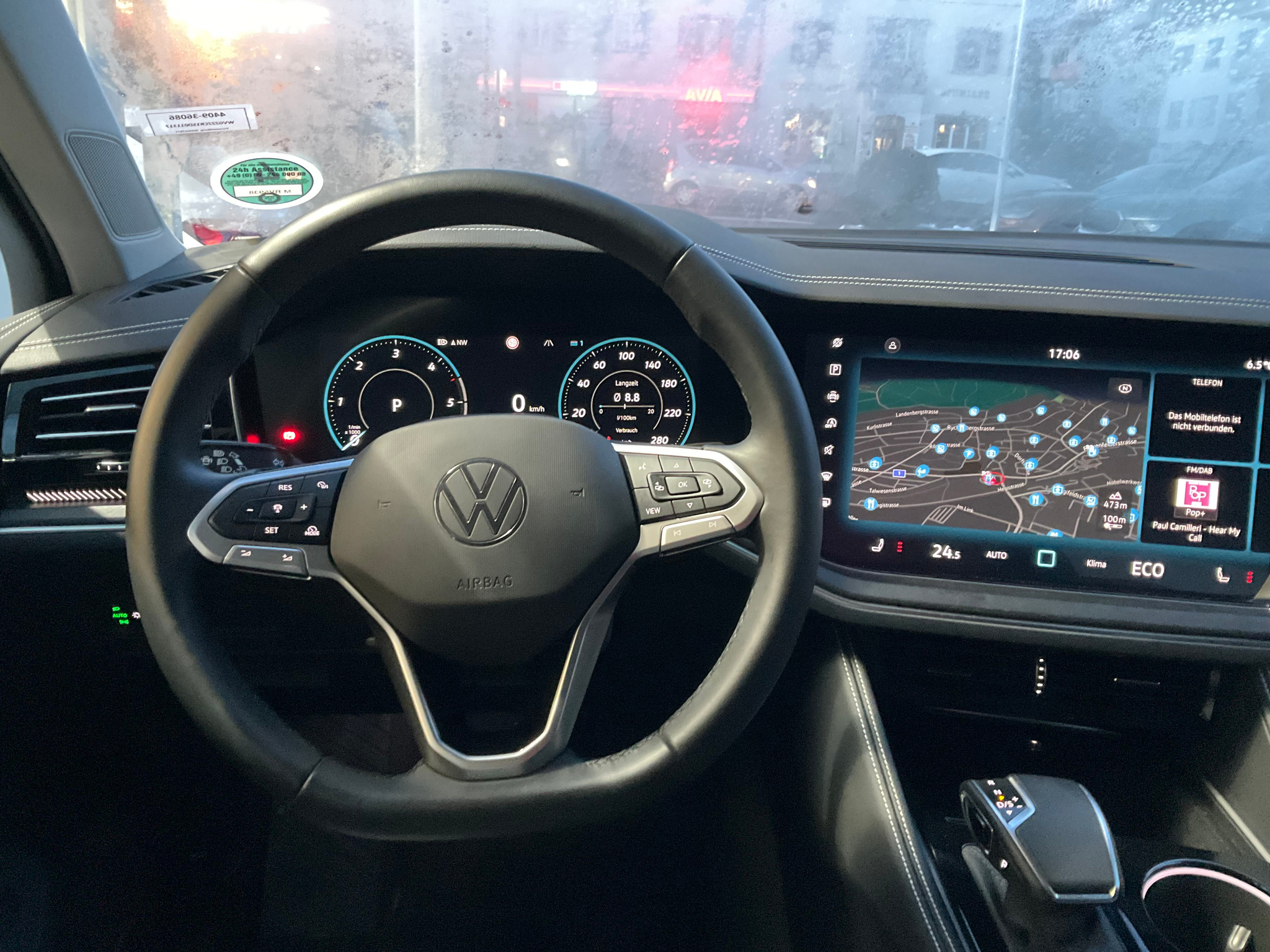 listing desktop thumbnail image 8