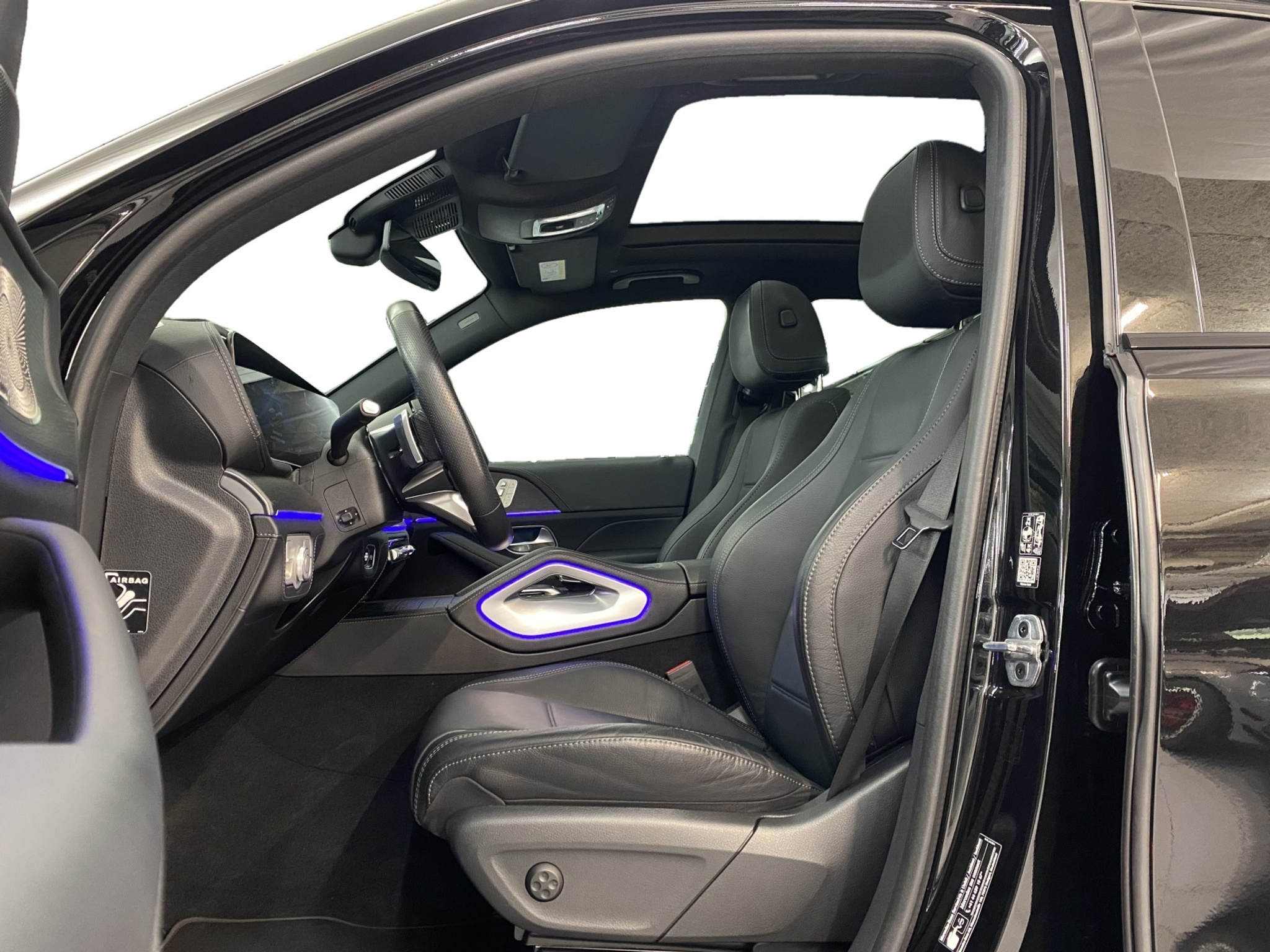 listing desktop thumbnail image 6