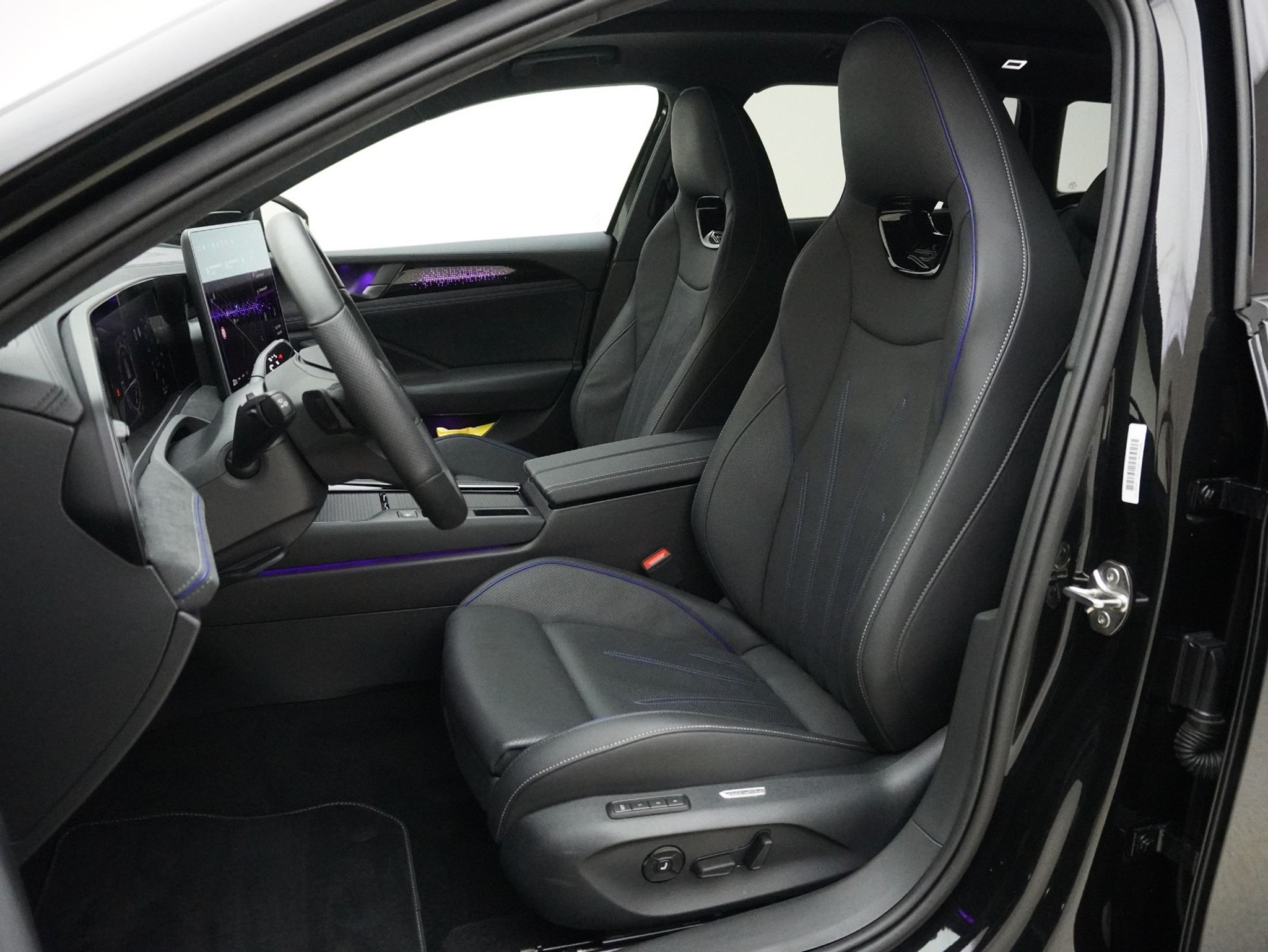 listing desktop thumbnail image 8