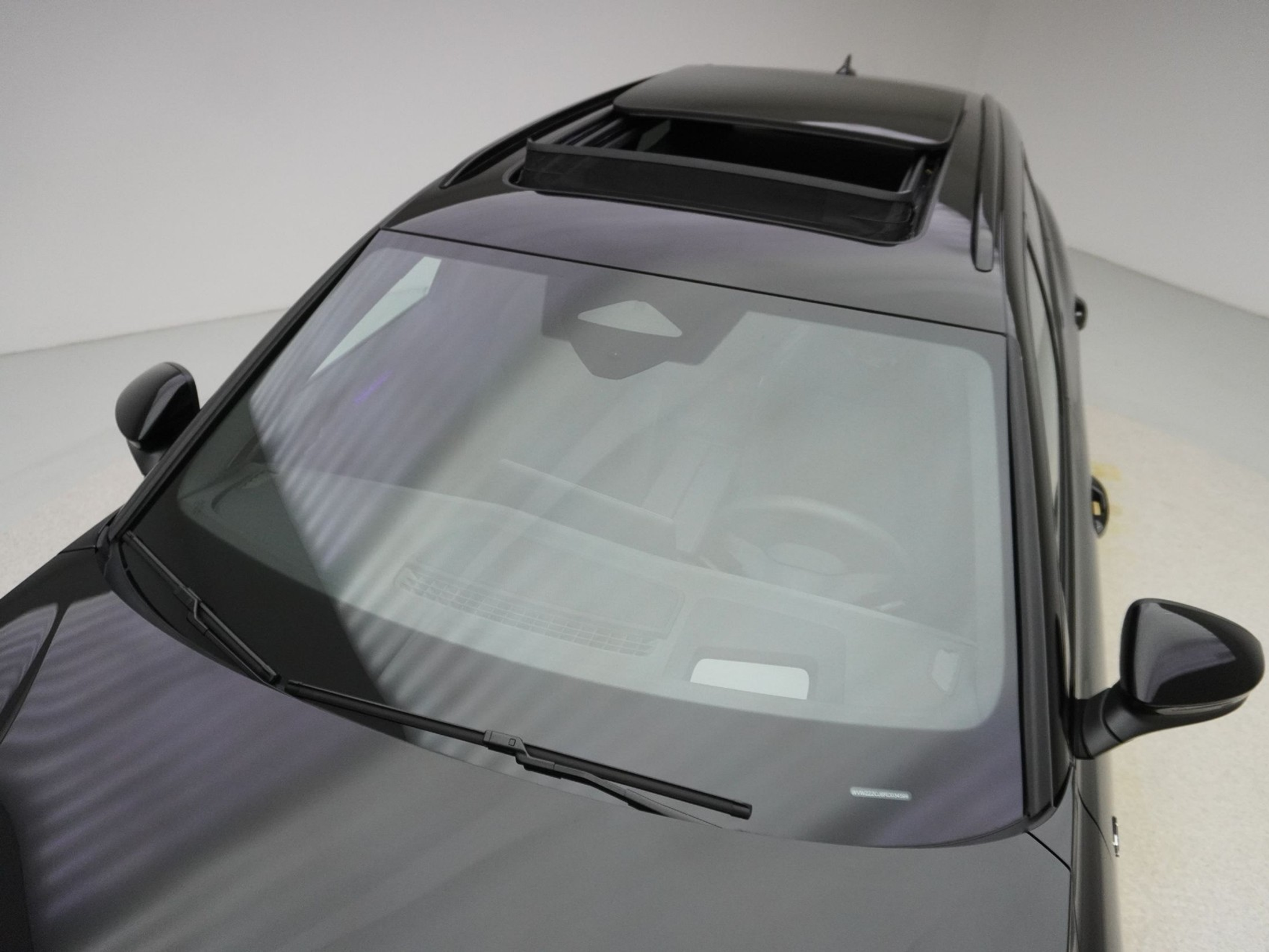 listing desktop thumbnail image 7