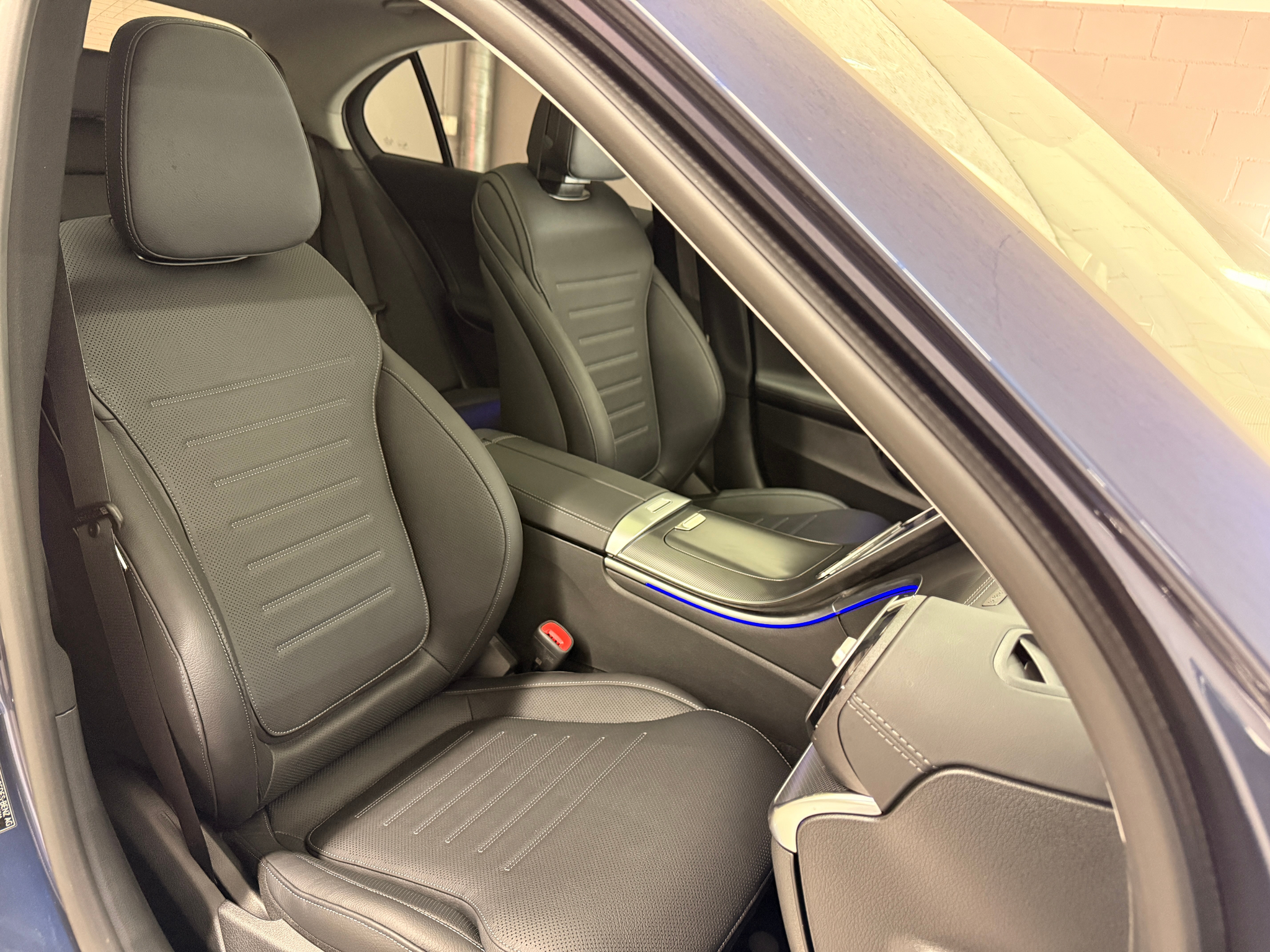 listing desktop thumbnail image 9