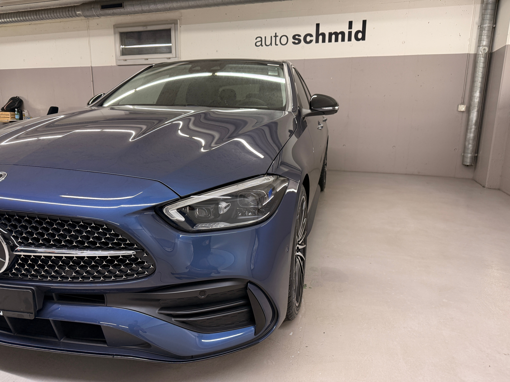 listing desktop thumbnail image 4