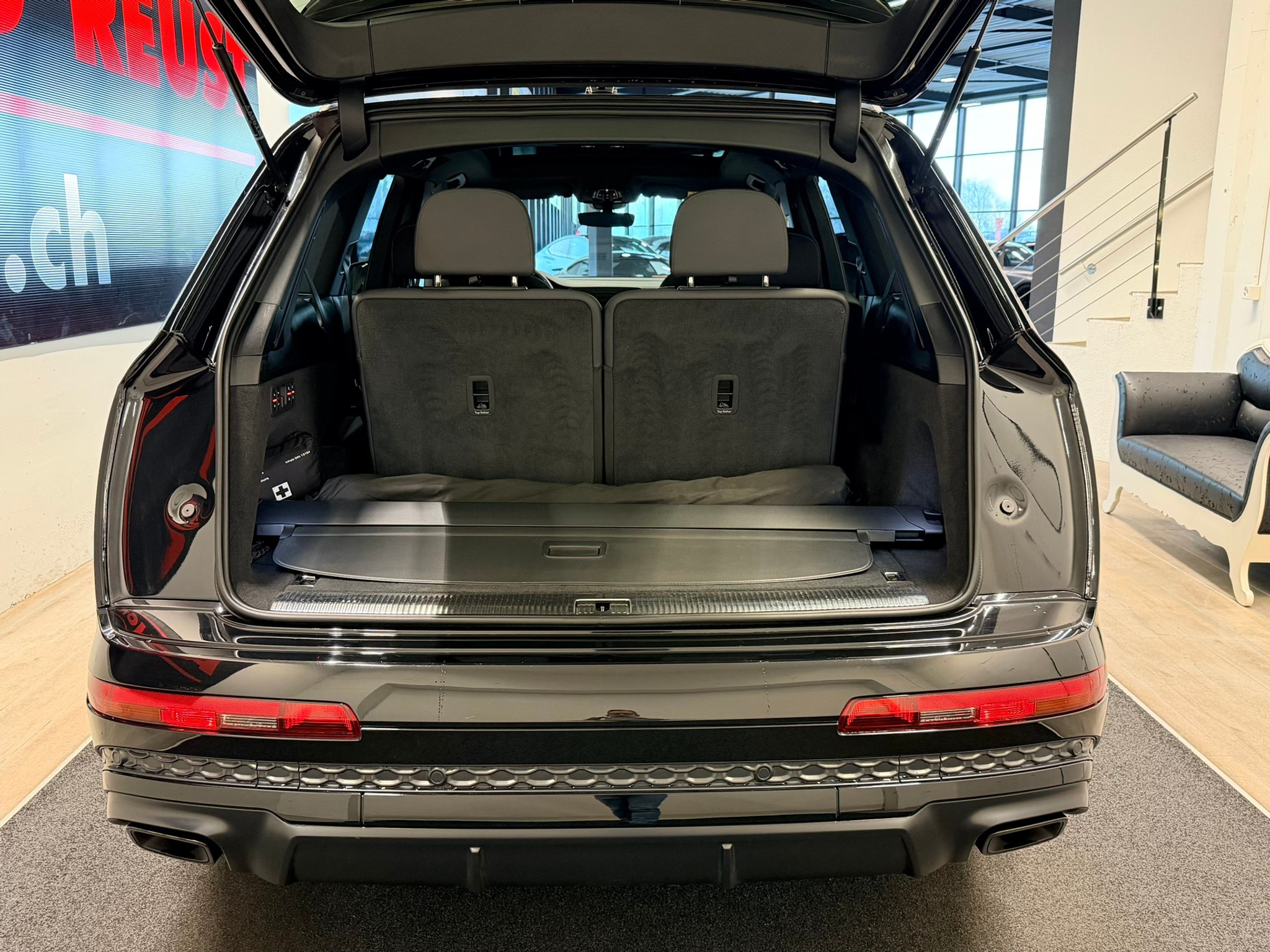 listing desktop thumbnail image 9