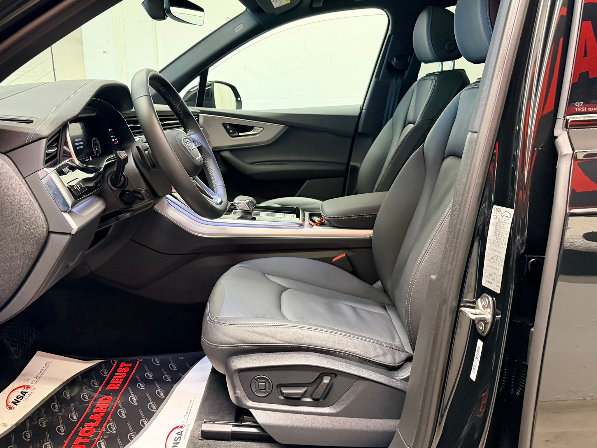 listing desktop thumbnail image 14