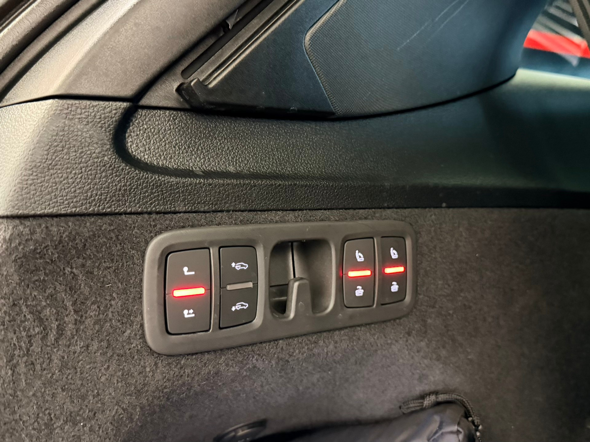 listing desktop thumbnail image 10