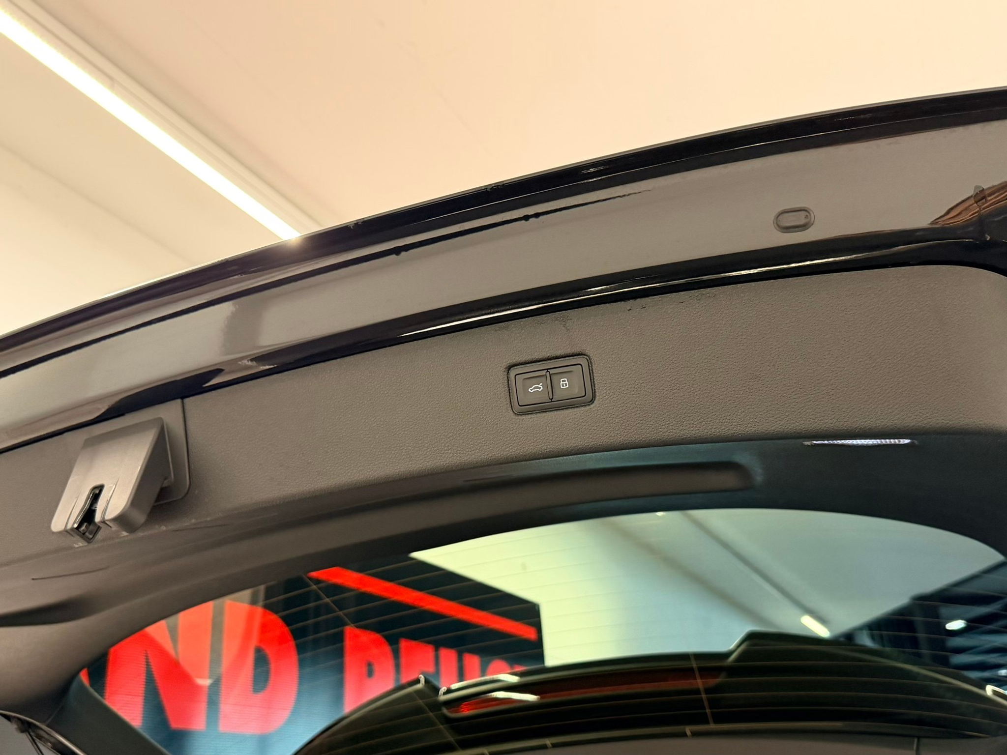 listing desktop thumbnail image 11