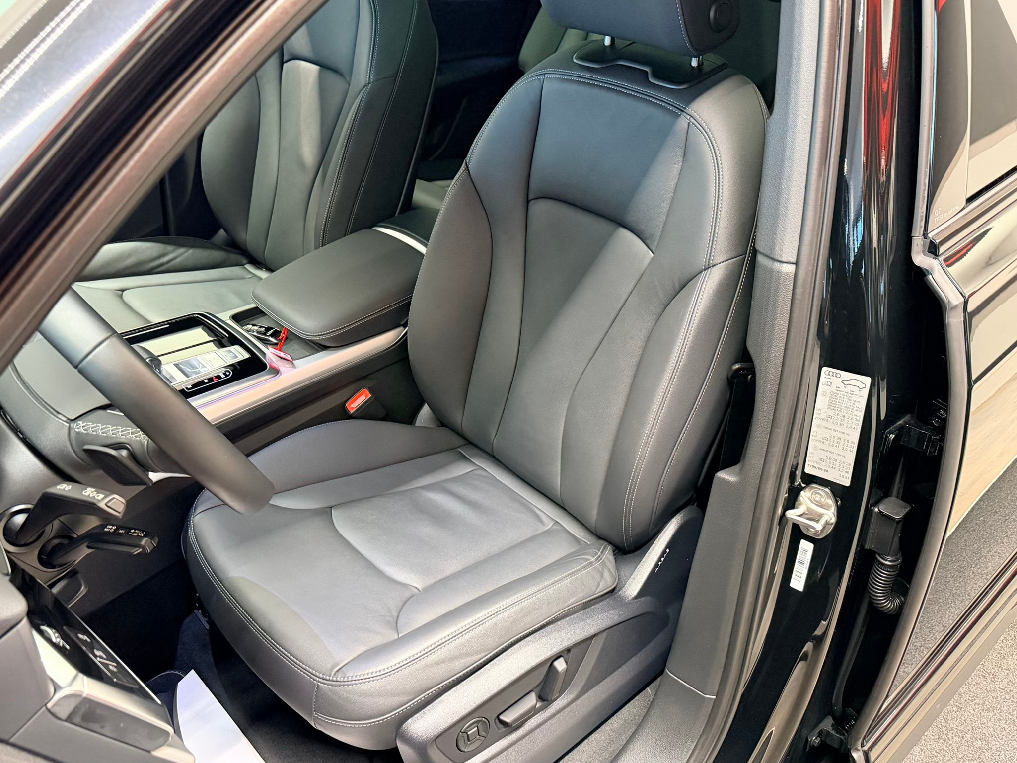 listing desktop thumbnail image 15