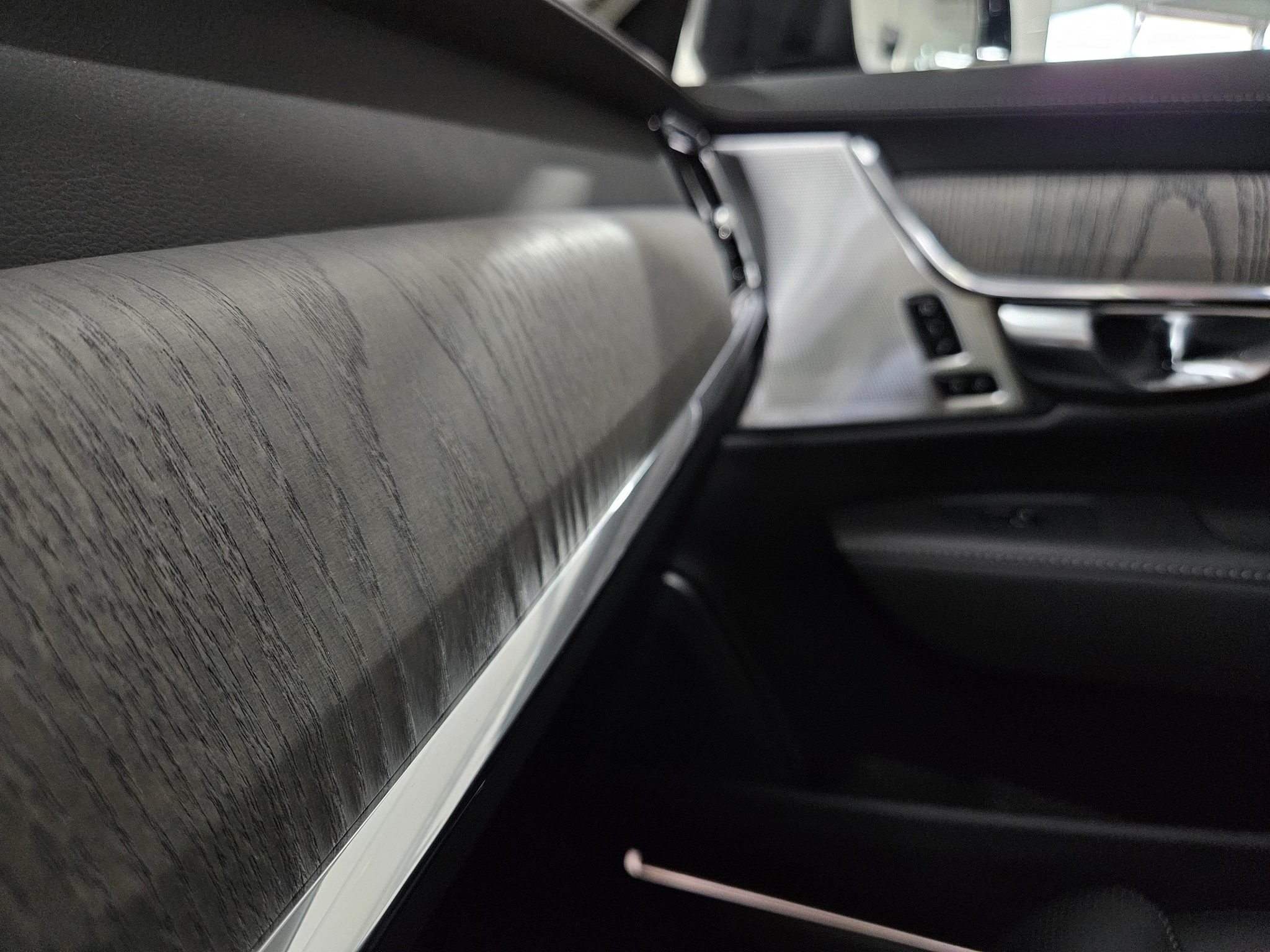 listing desktop thumbnail image 13