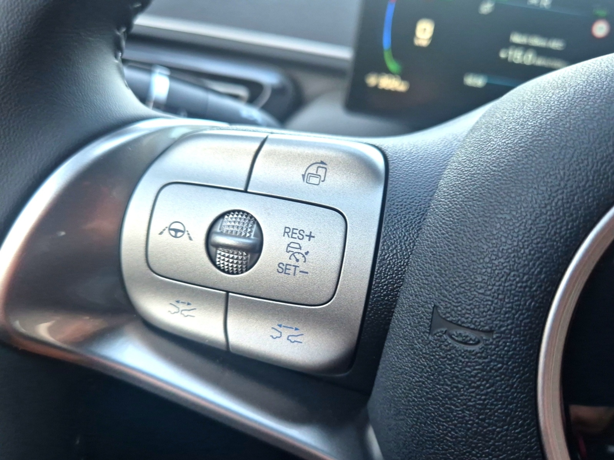 listing desktop thumbnail image 18