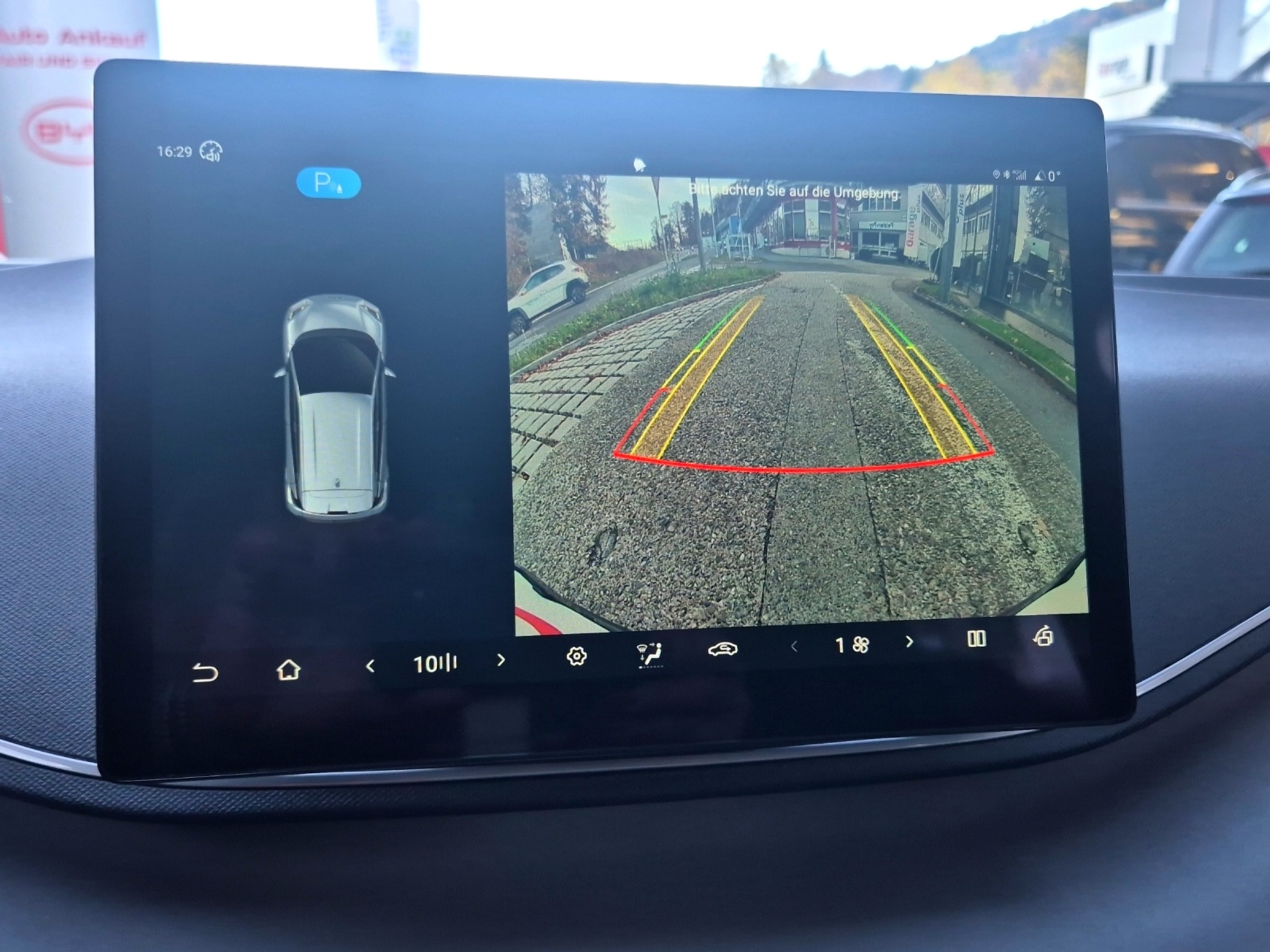 listing desktop thumbnail image 23