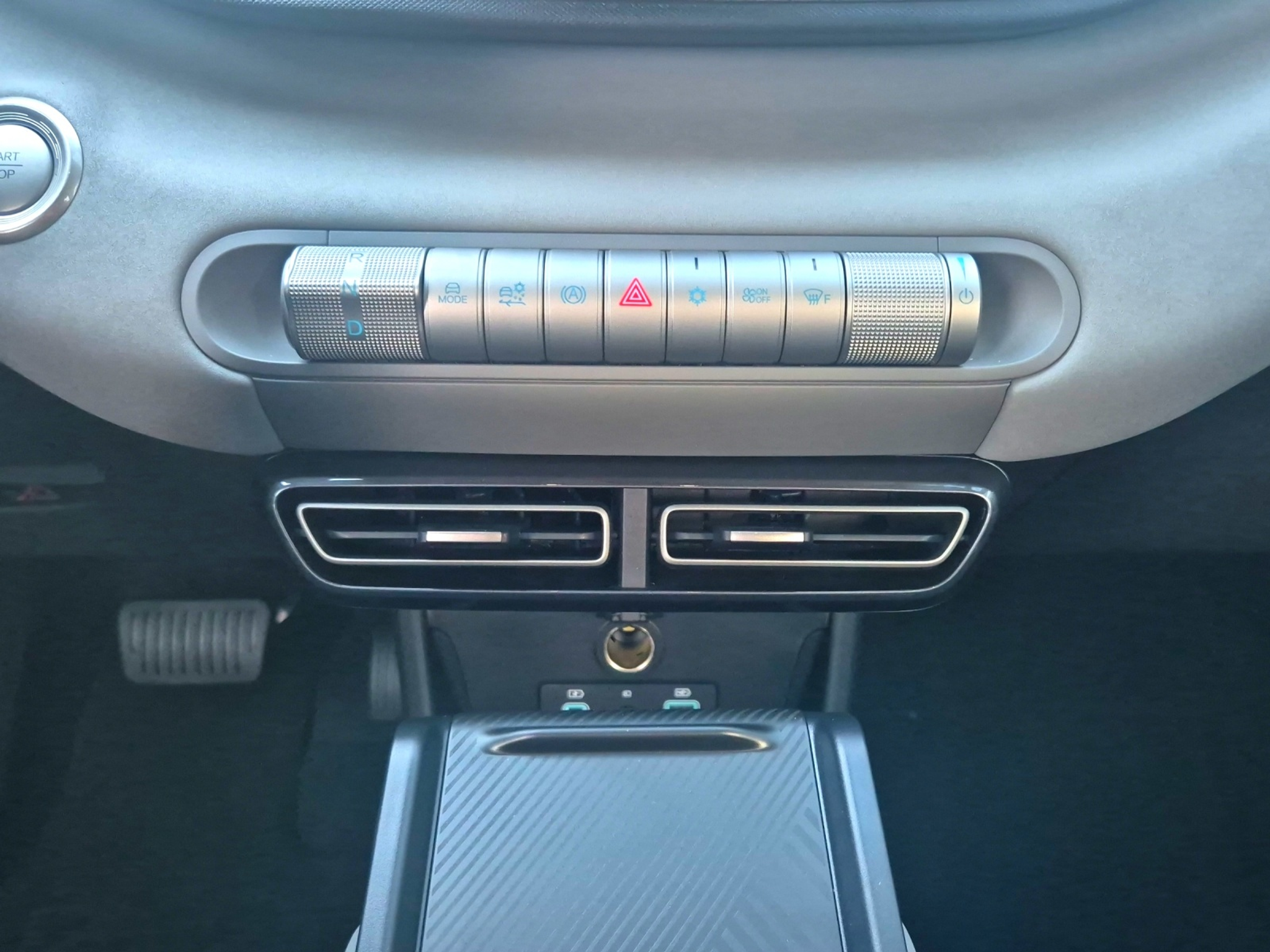 listing desktop thumbnail image 17