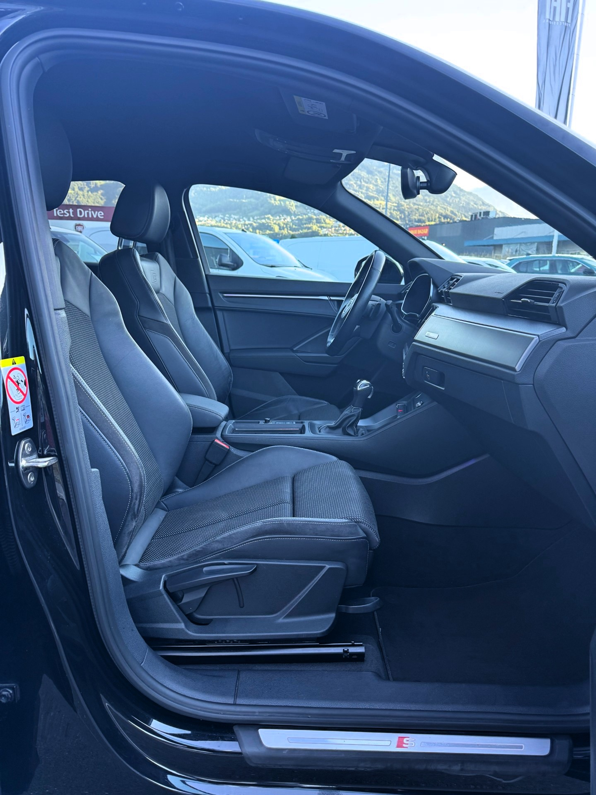 listing desktop thumbnail image 14