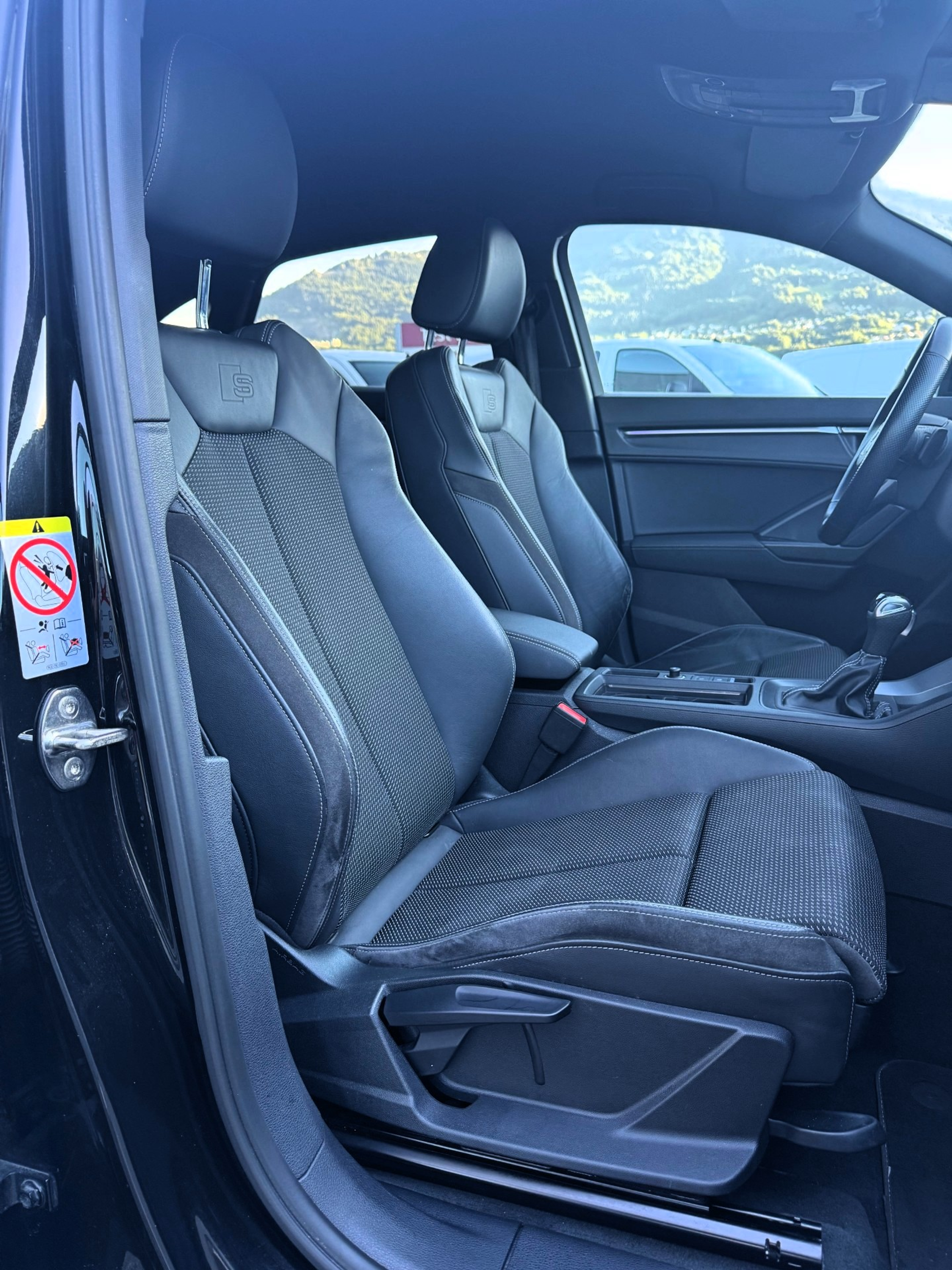 listing desktop thumbnail image 15