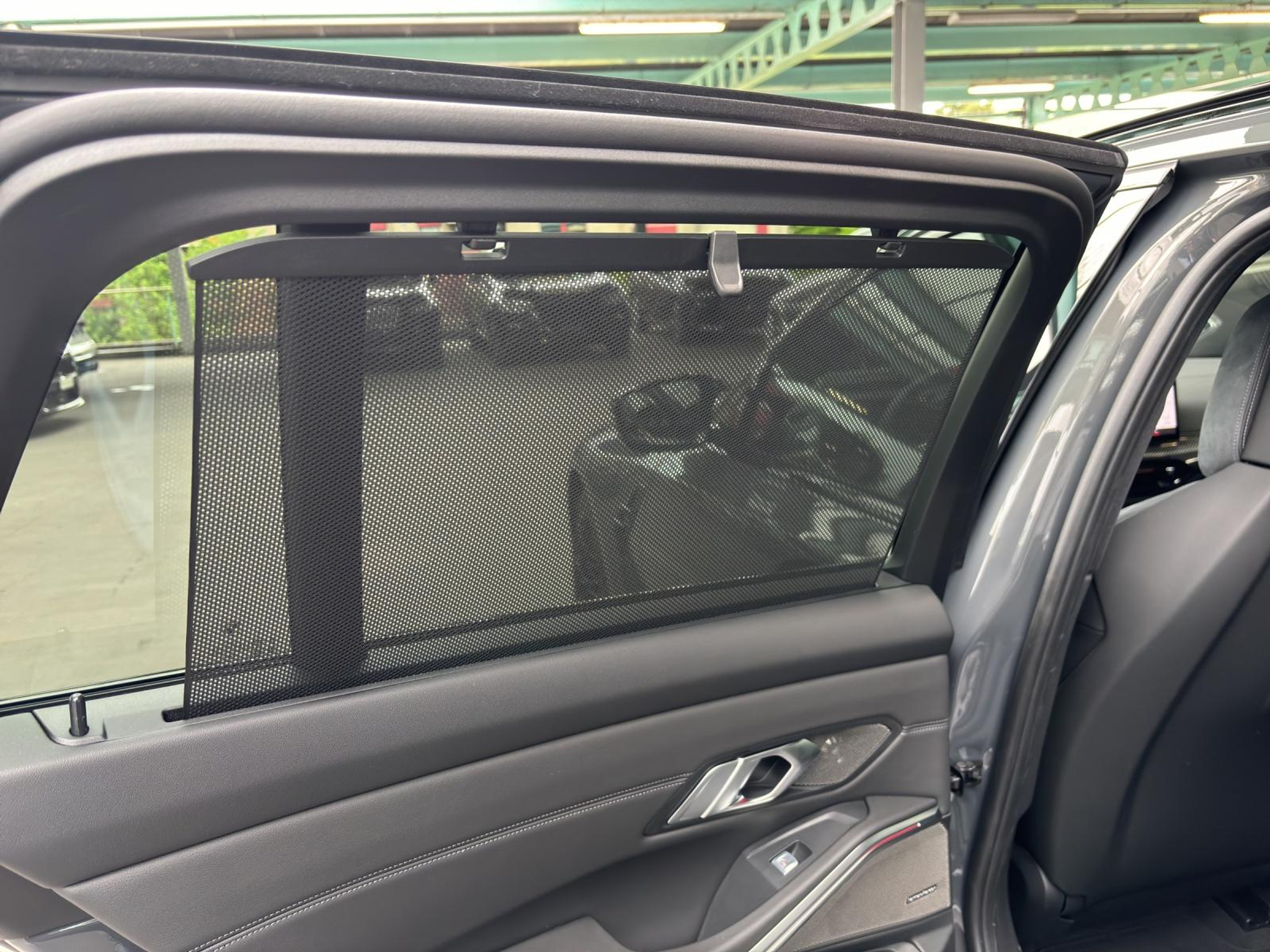 listing desktop thumbnail image 16