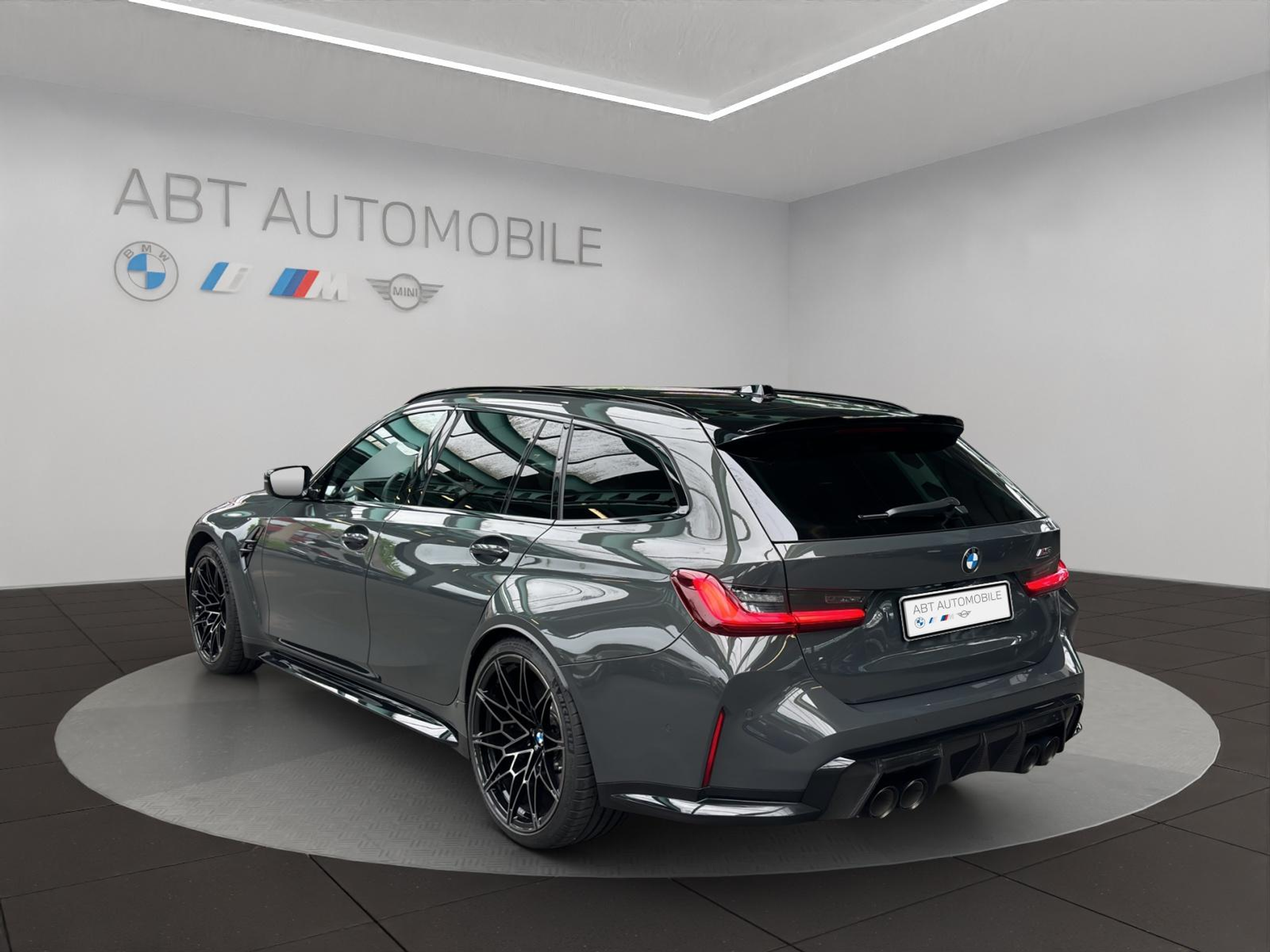 listing desktop thumbnail image 3