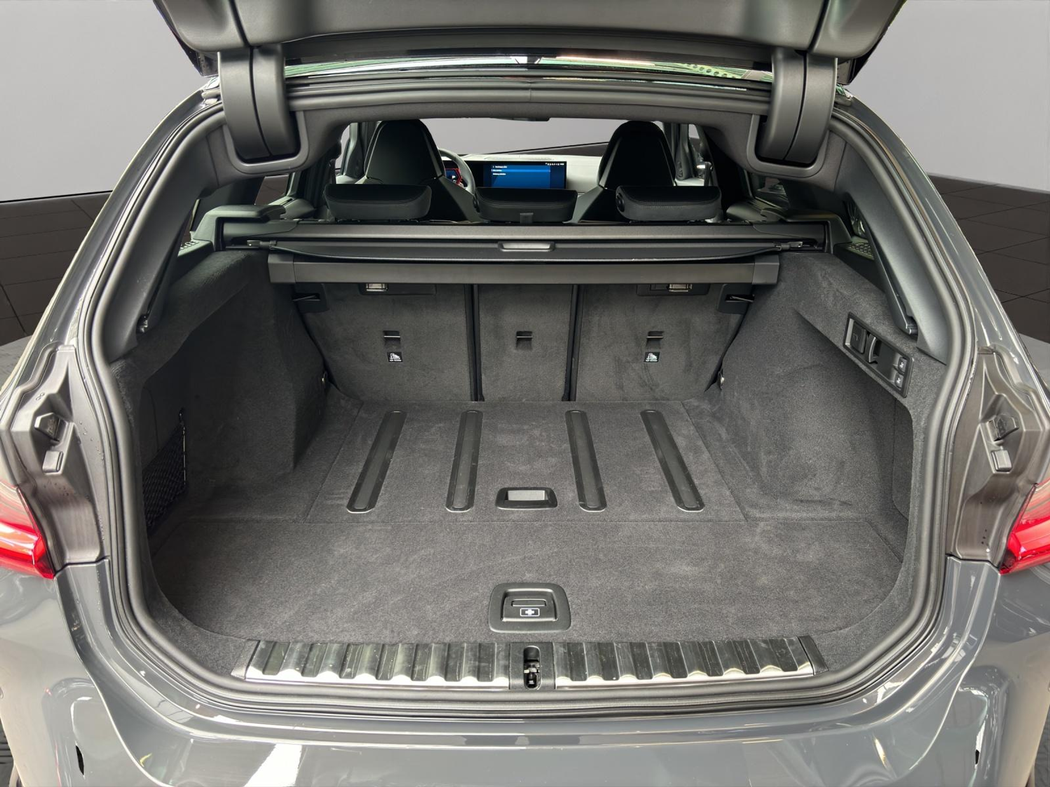 listing desktop thumbnail image 17