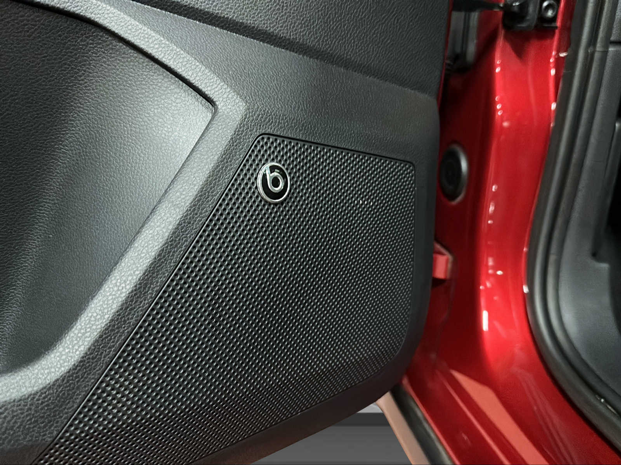 listing desktop thumbnail image 17