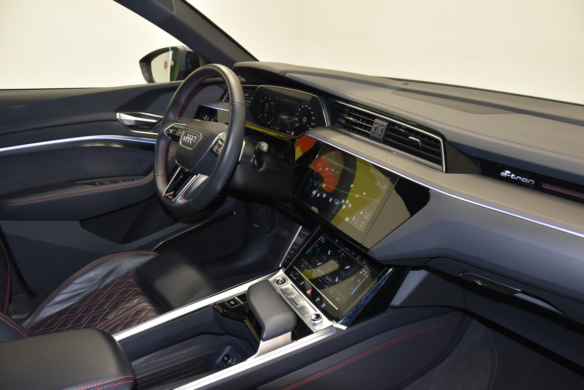 listing desktop thumbnail image 3