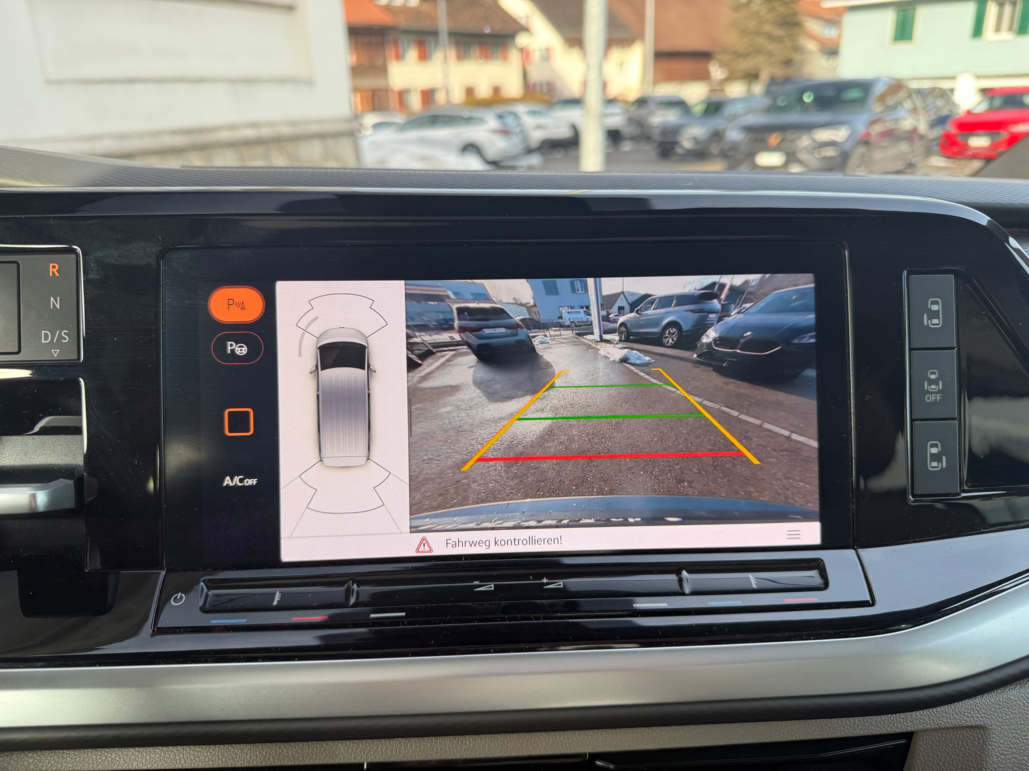 listing desktop thumbnail image 14