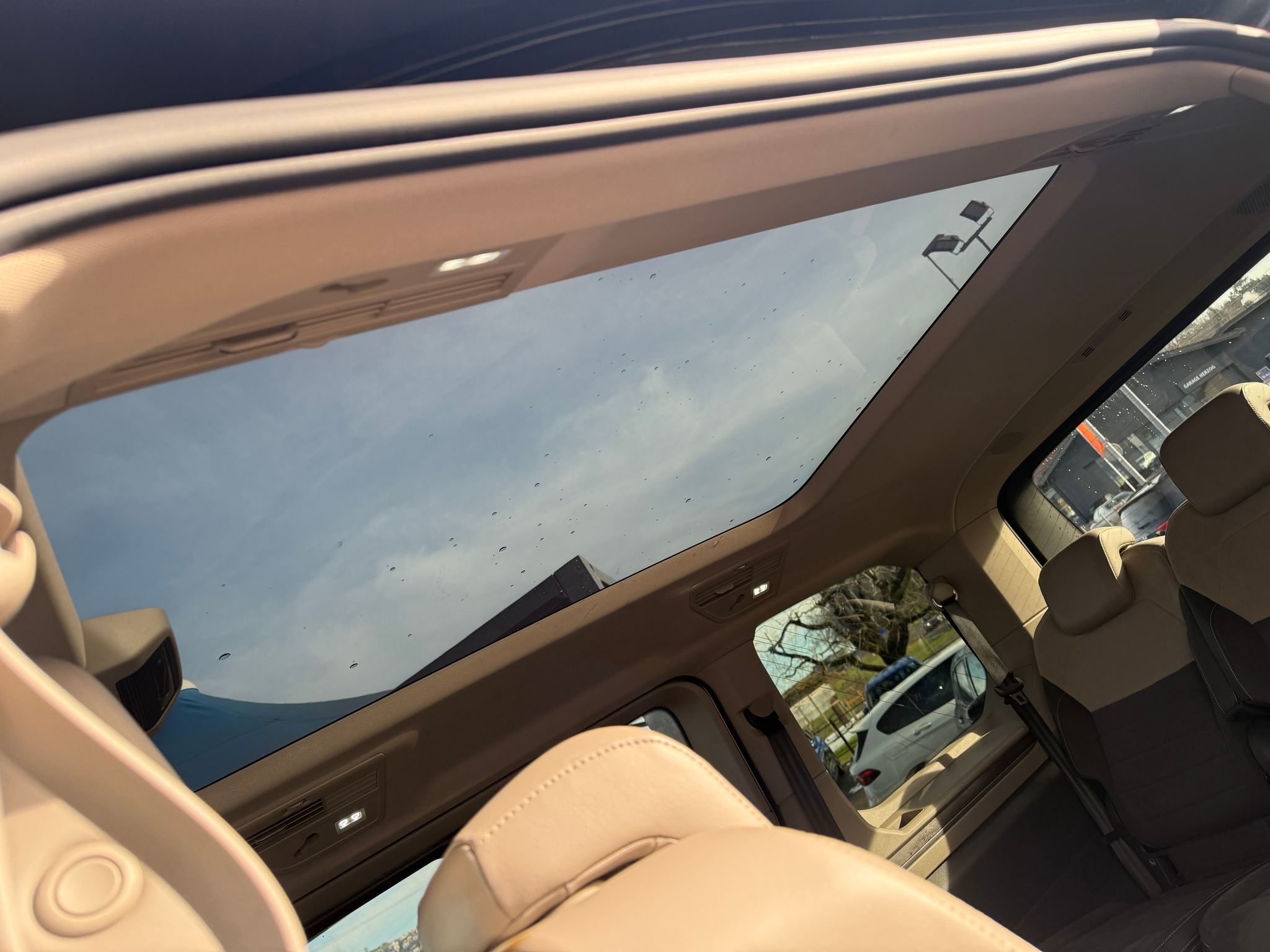 listing desktop thumbnail image 12