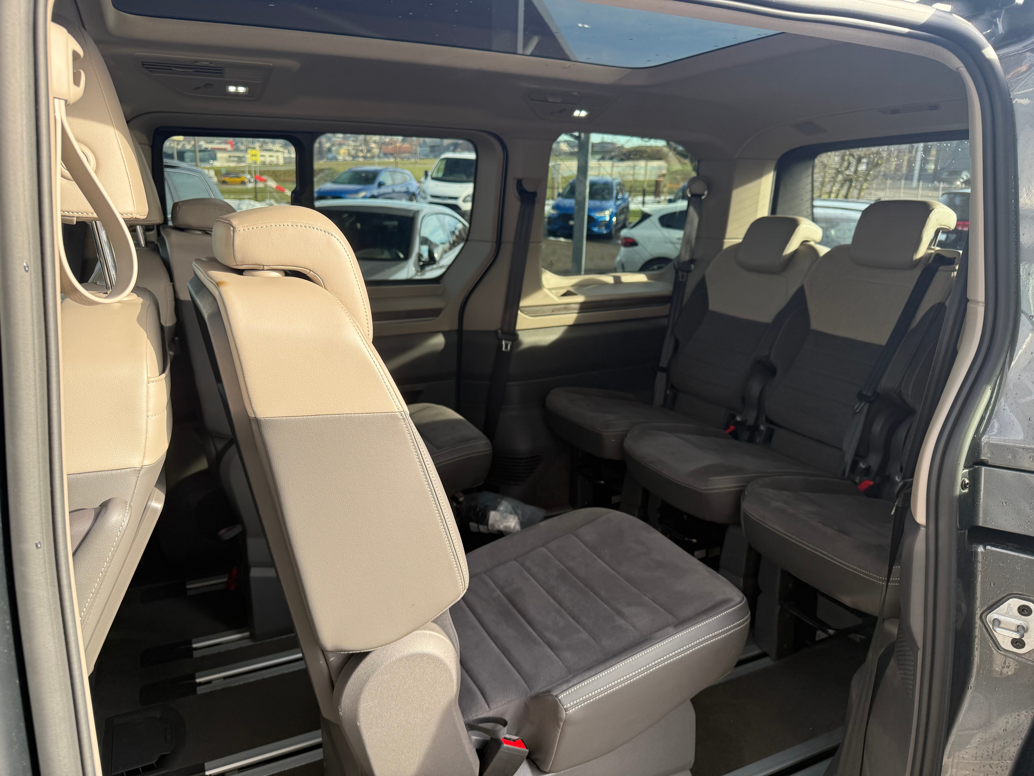 listing desktop thumbnail image 7