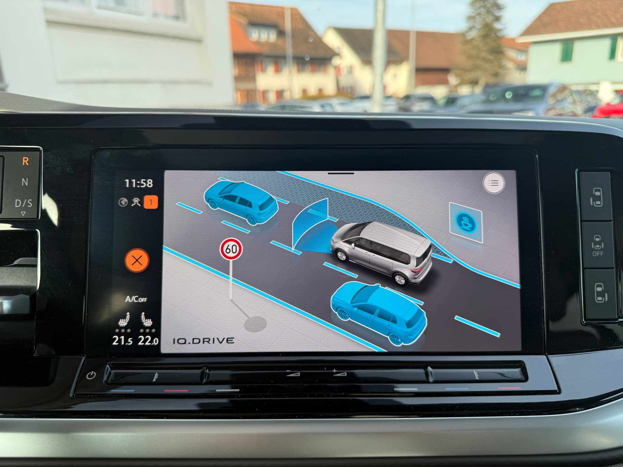 listing desktop thumbnail image 16