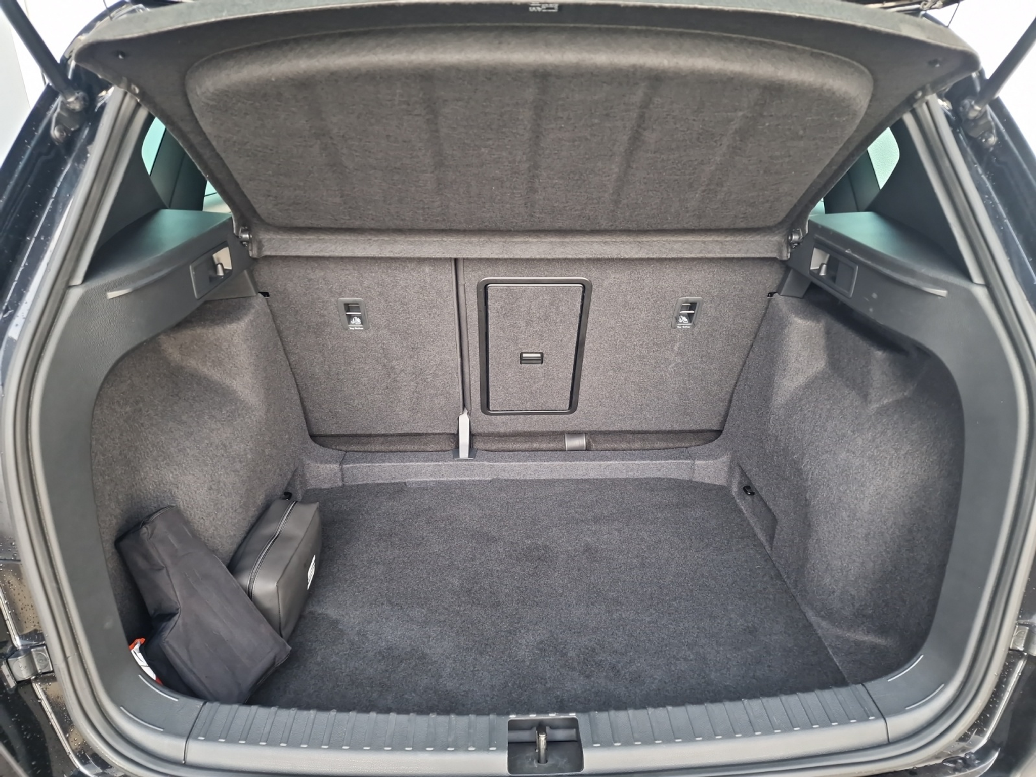 listing desktop thumbnail image 24