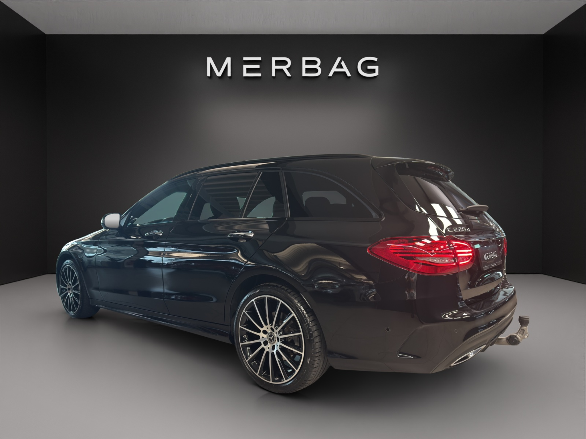 listing desktop thumbnail image 3