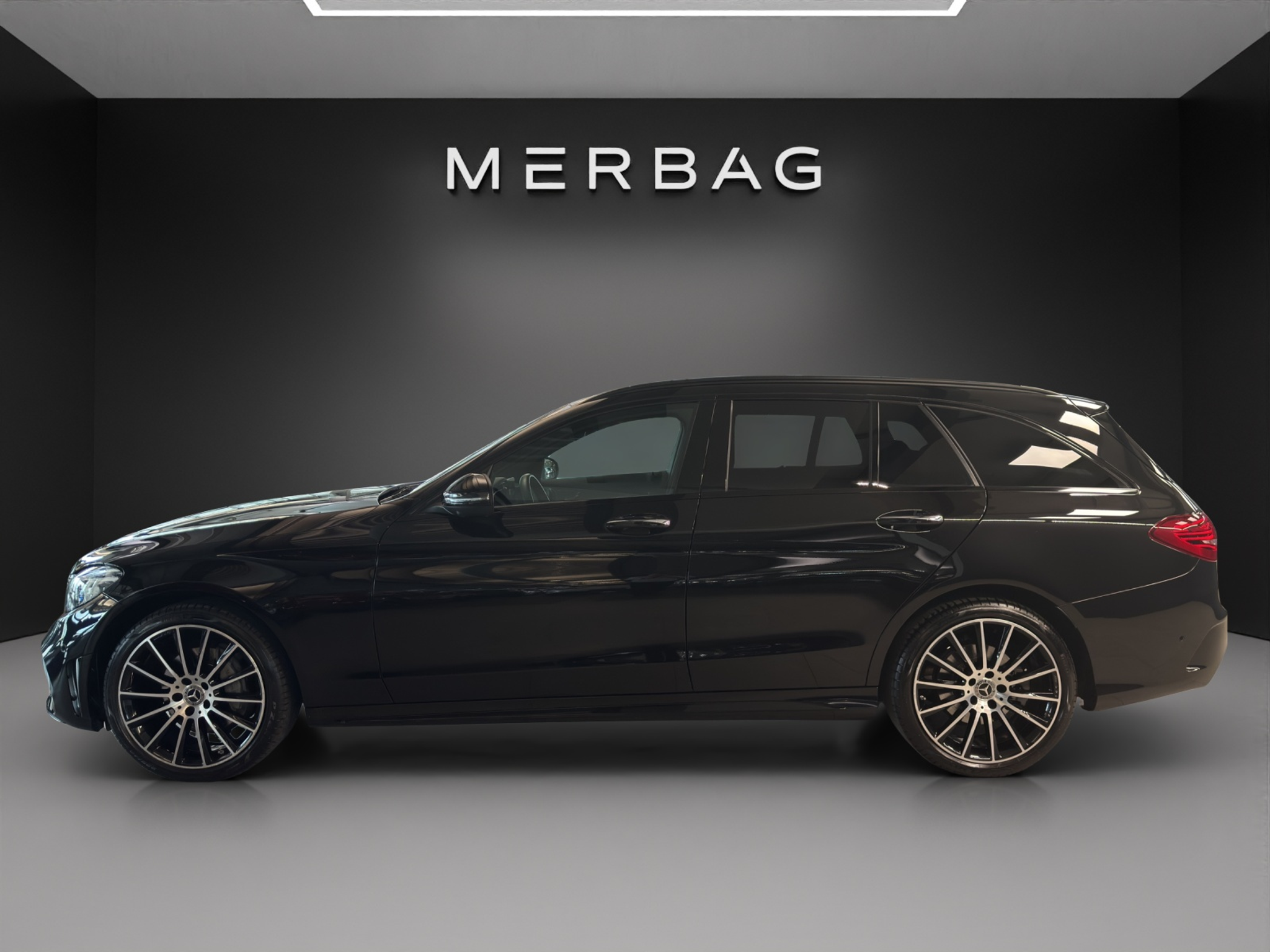 listing desktop thumbnail image 1